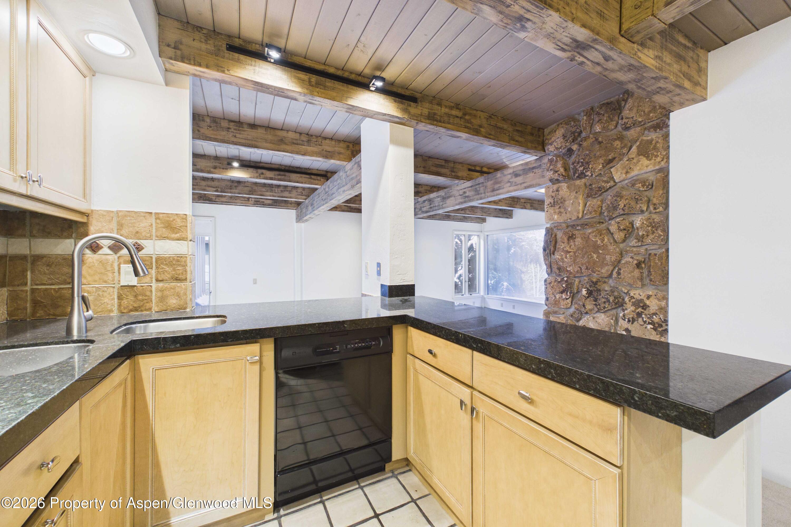 651 S Monarch Street 104