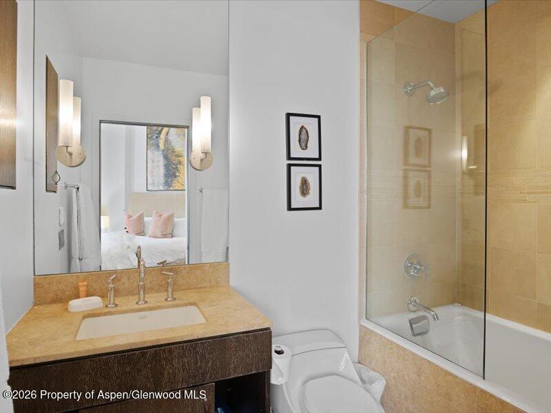 404 S Galena Street 207, 208, 209