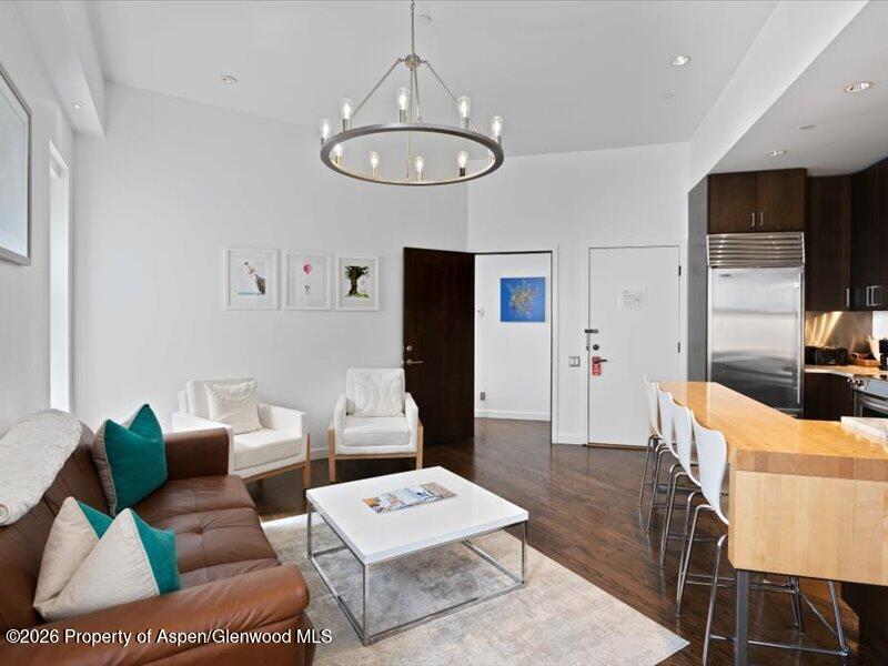 404 S Galena Street 207, 208, 209