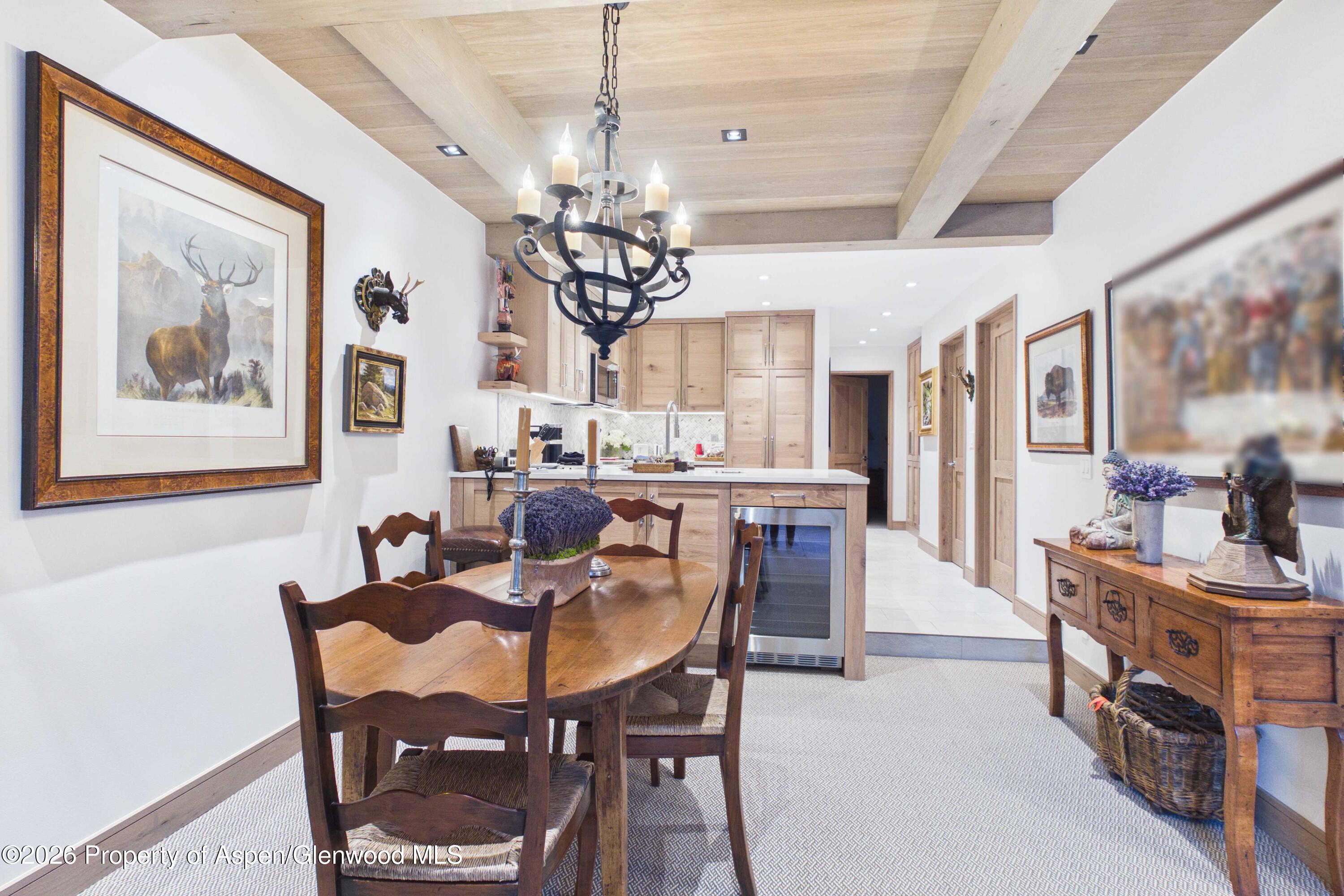 610 S West End Street G201