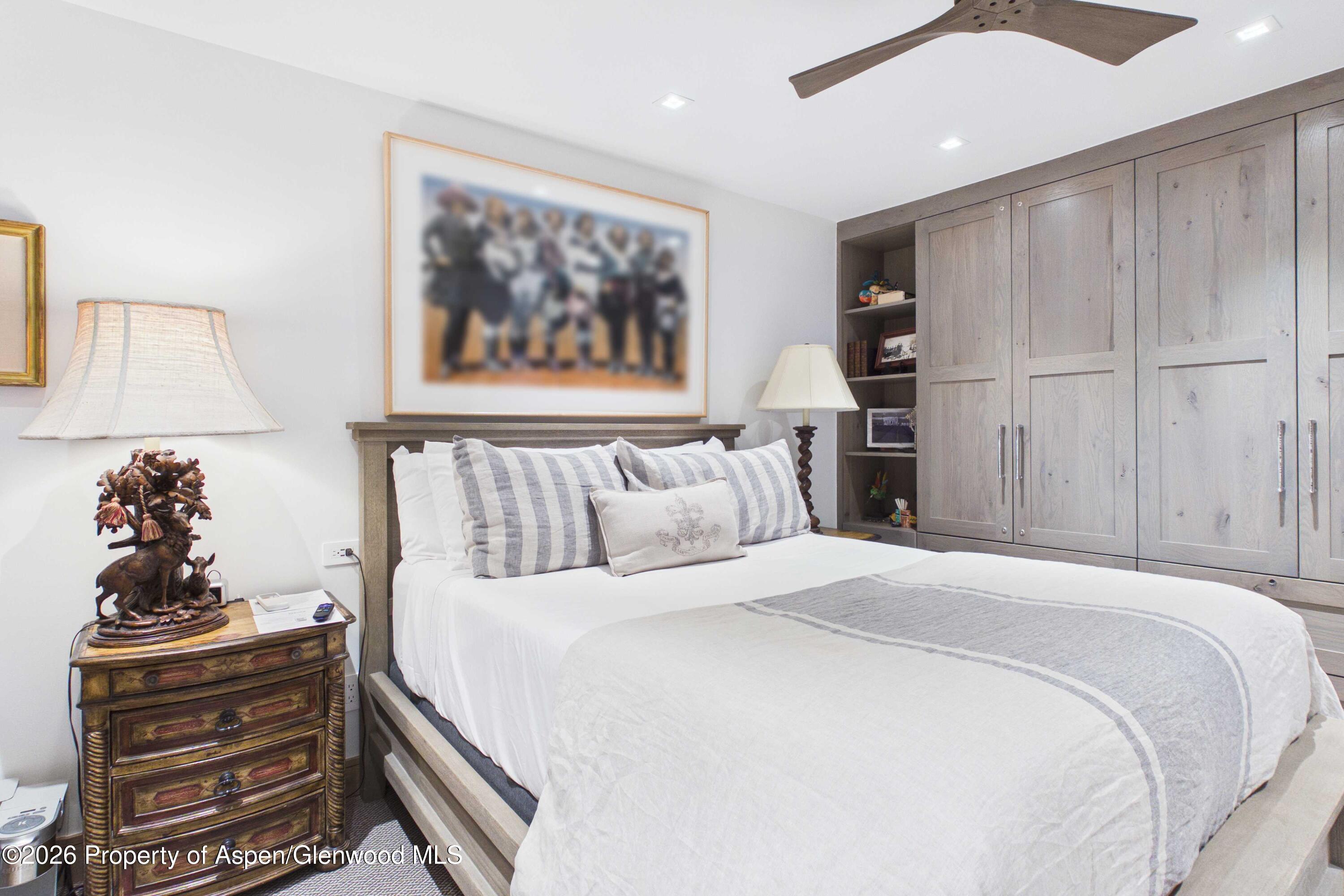 610 S West End Street G201