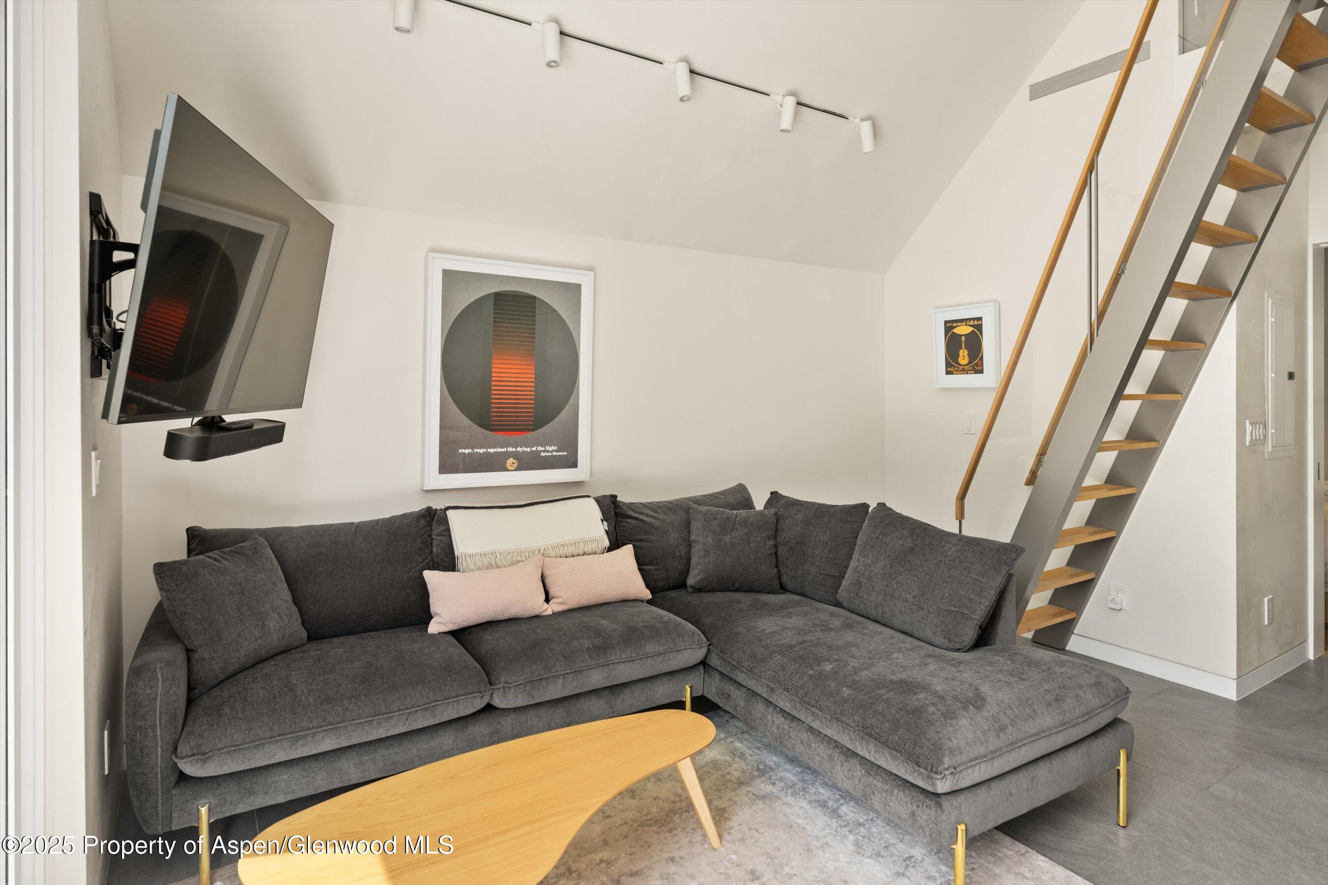 211 W Main Street