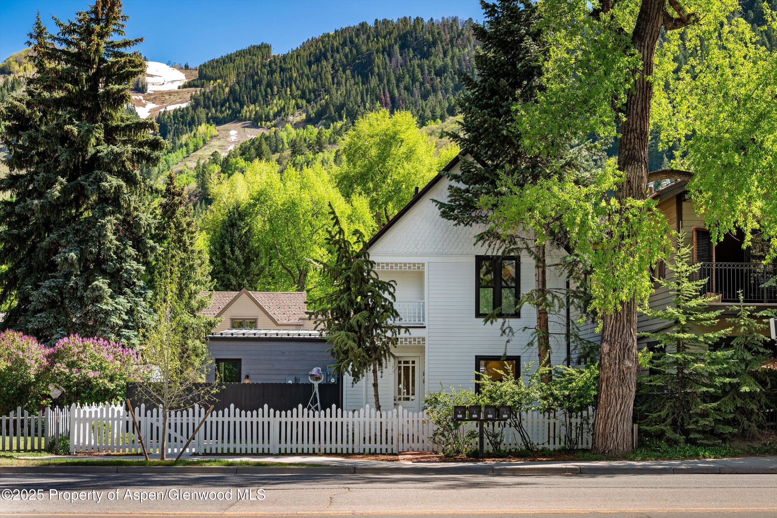 211 W Main Street