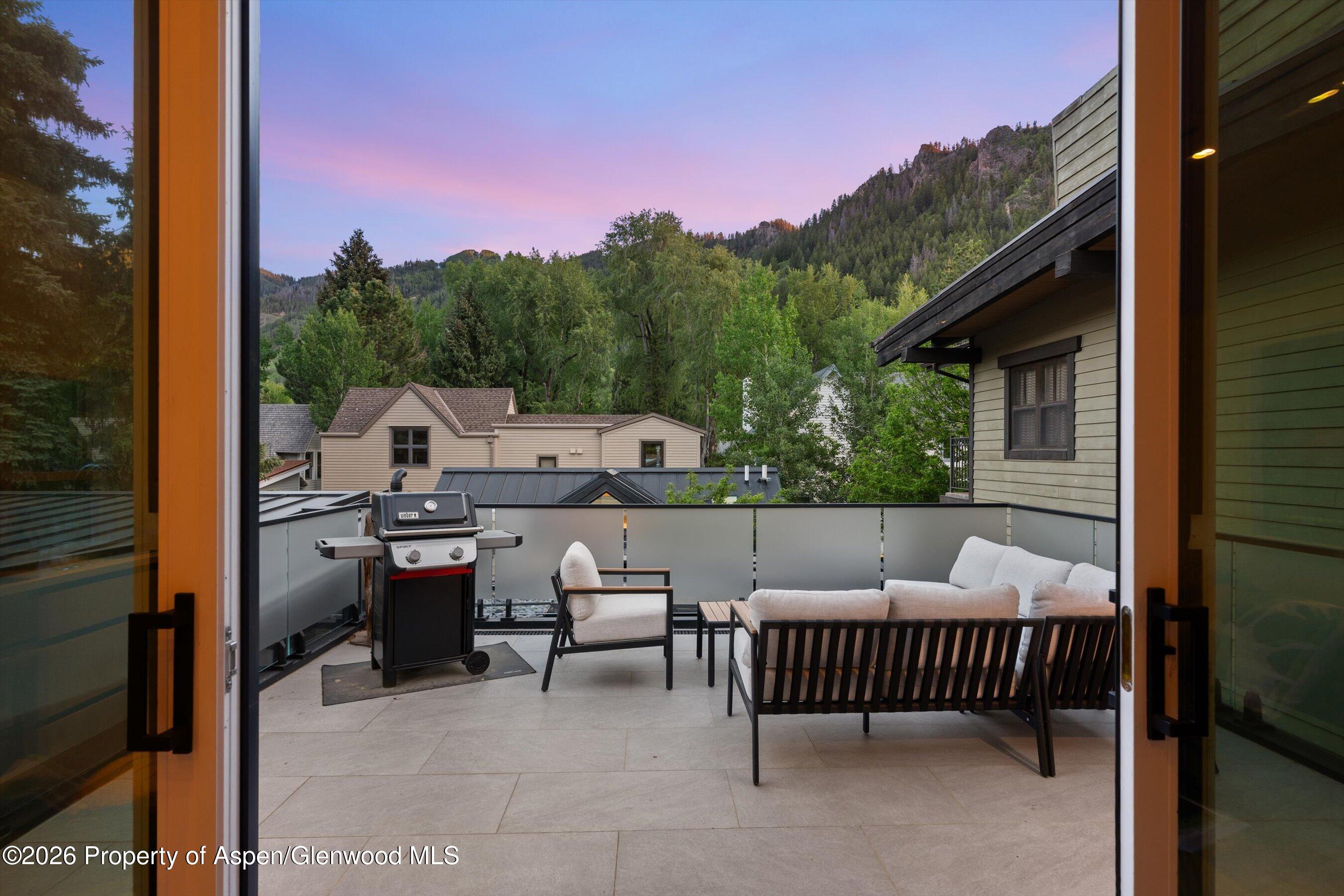 211 W Main Street