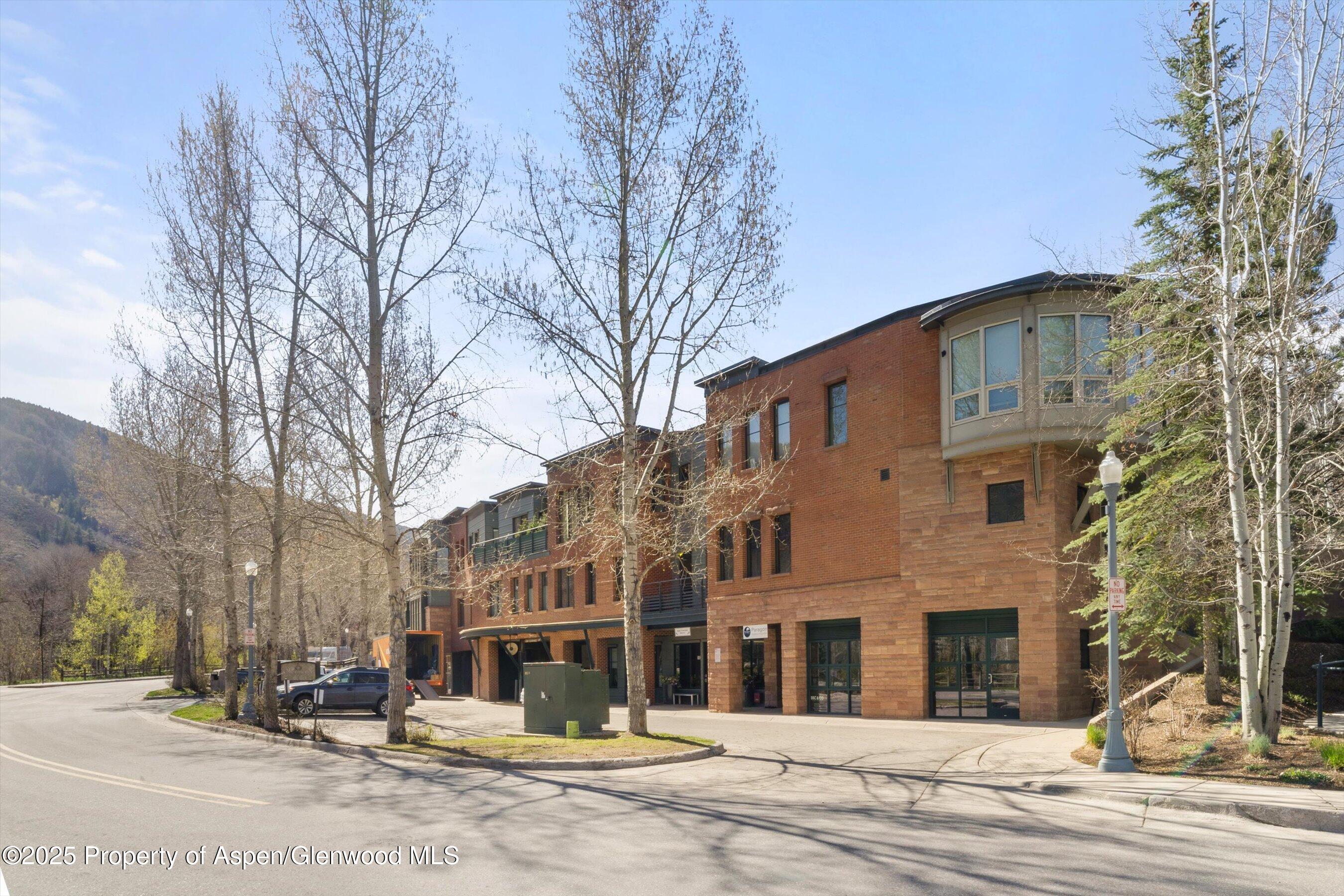 601 Rio Grande Place 16