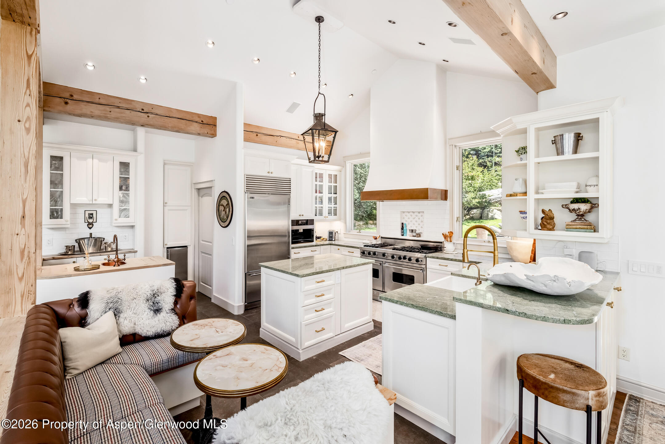 153 W Lupine Drive