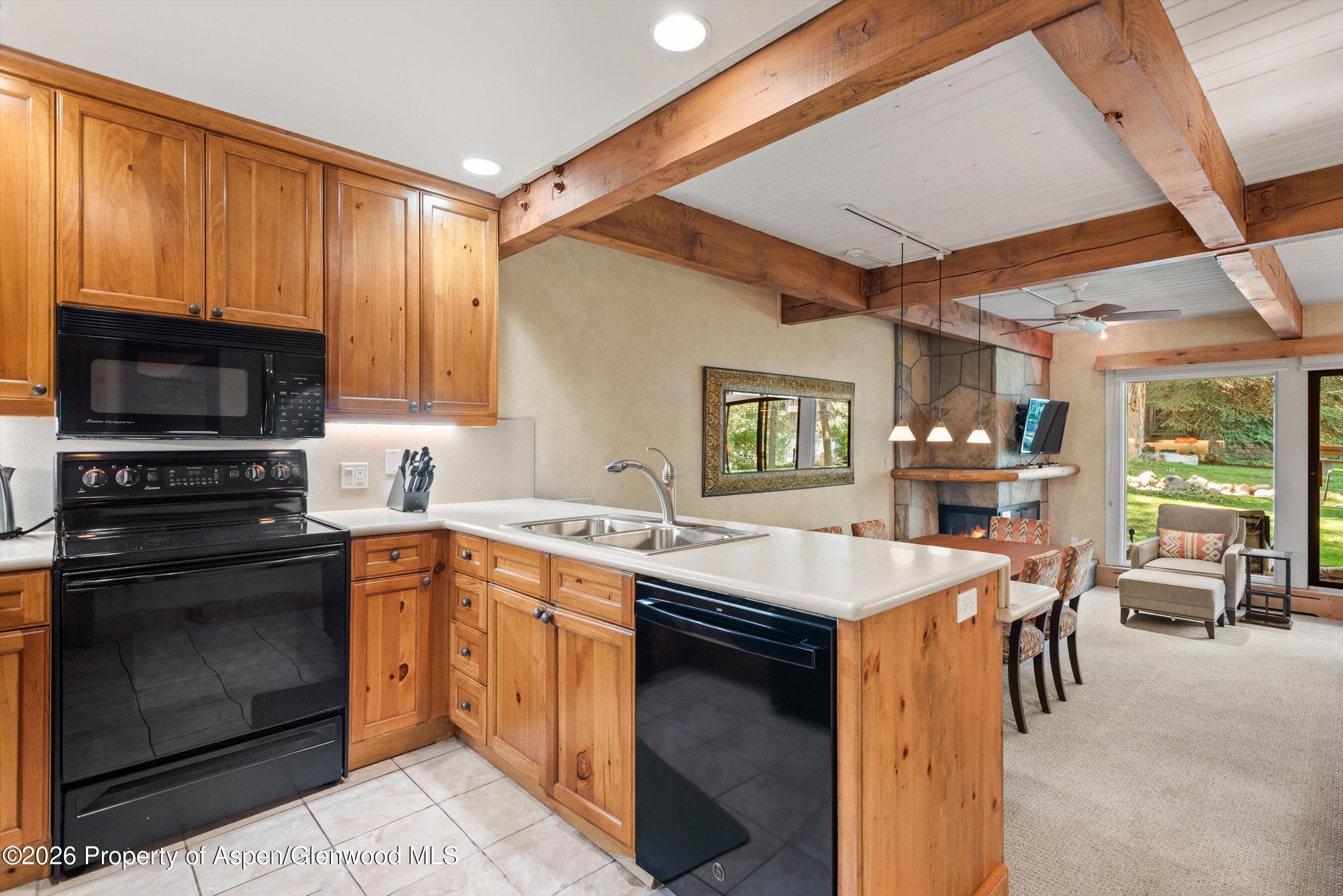610 S West End Street D105
