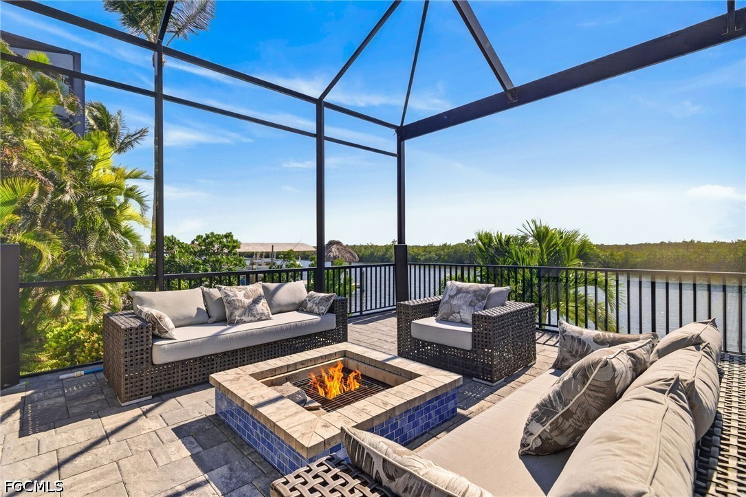 872 W Cape Estates CIR