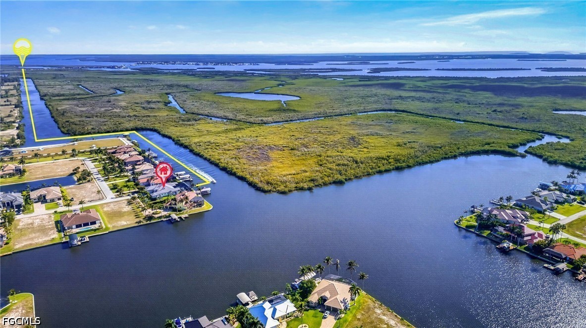 872 W Cape Estates CIR