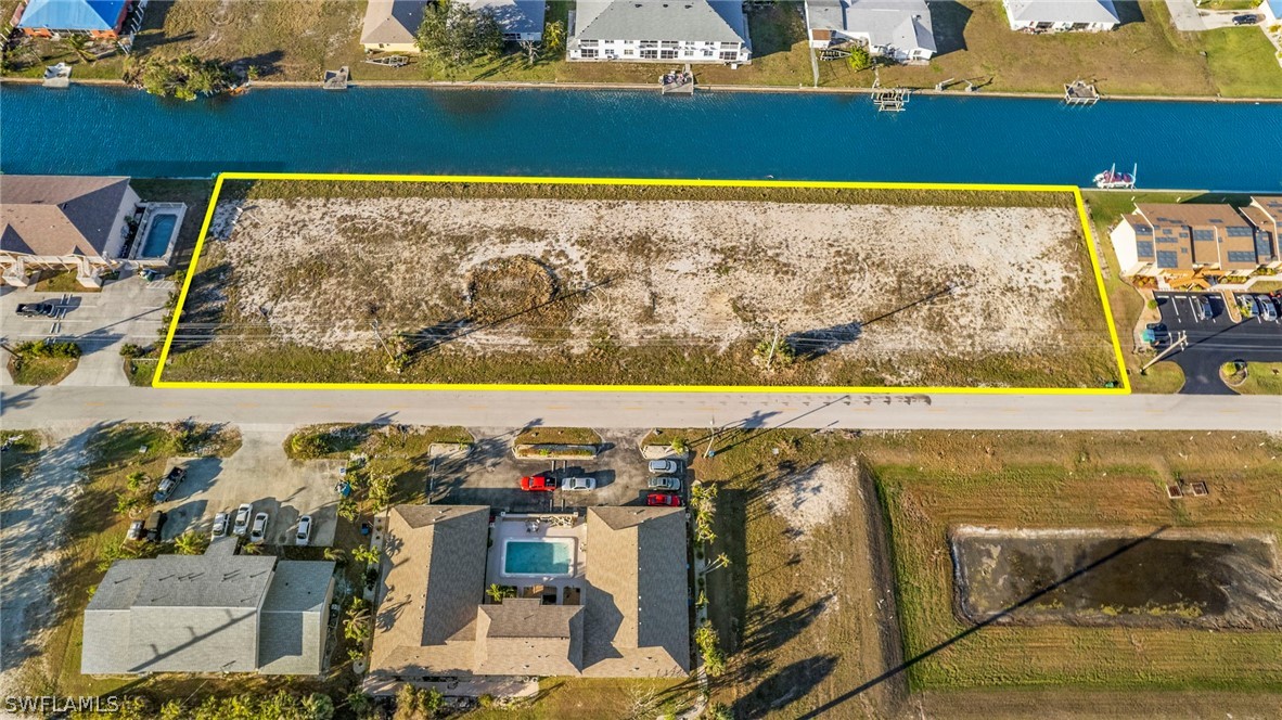 605 SW 47th TER