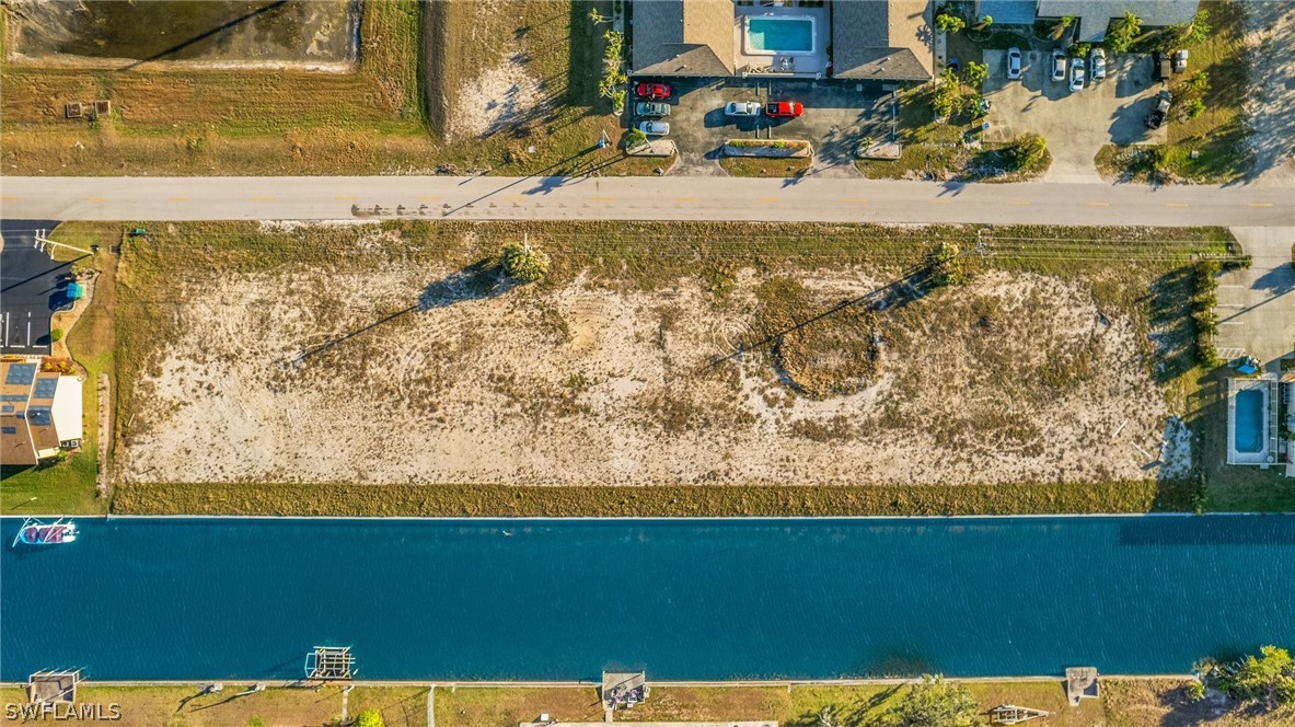 605 SW 47th TER