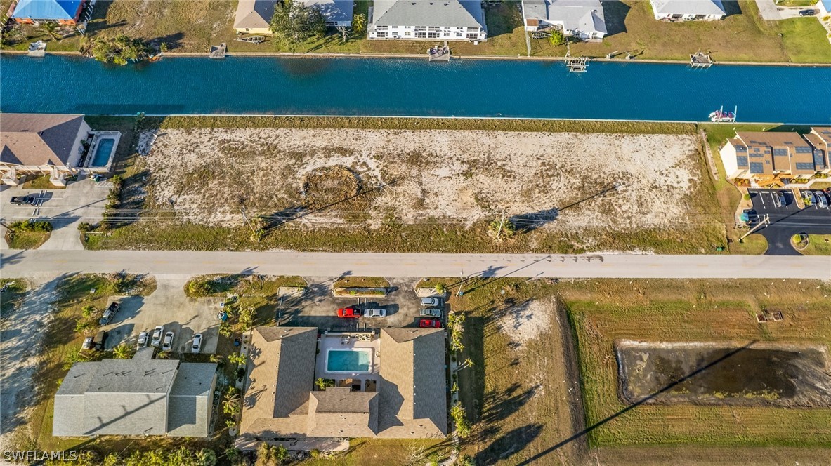 605 SW 47th TER