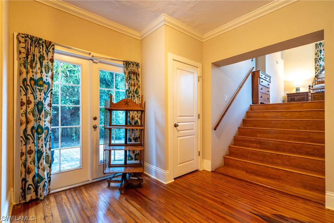 1523 Cordova AVE