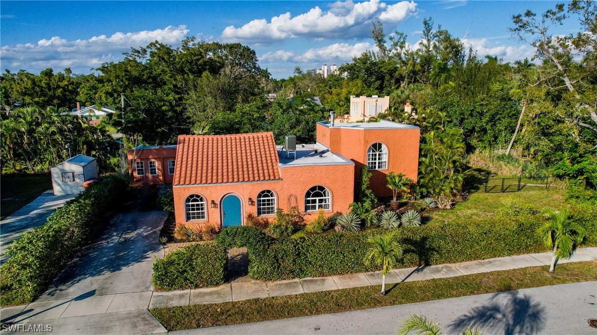 1523 Cordova AVE