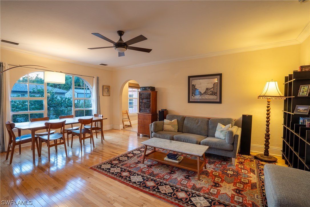 1523 Cordova AVE