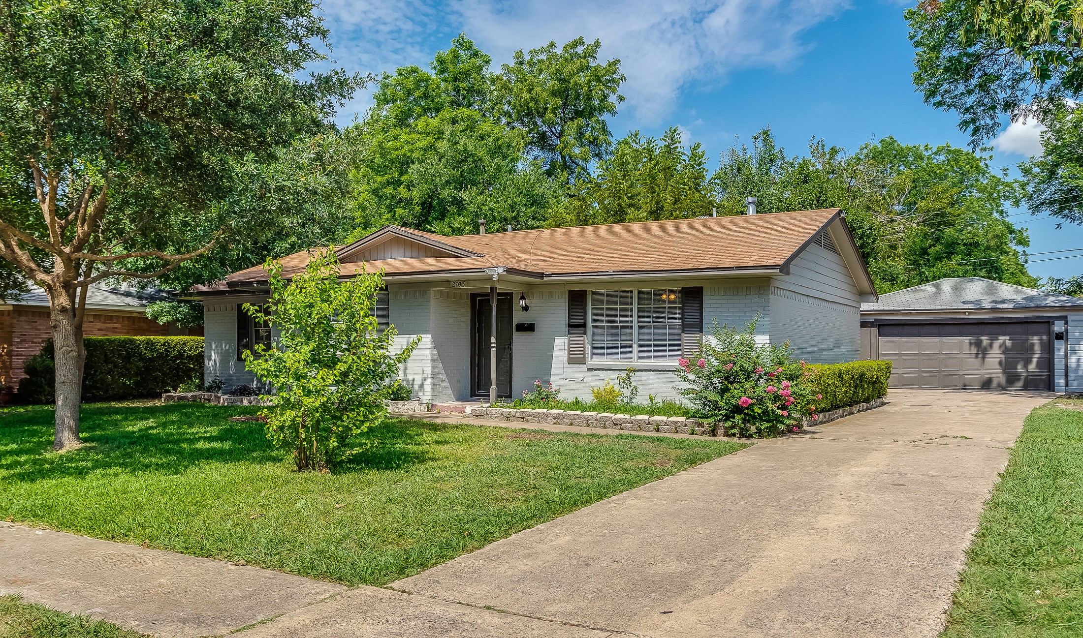 2705 Wembley Drive