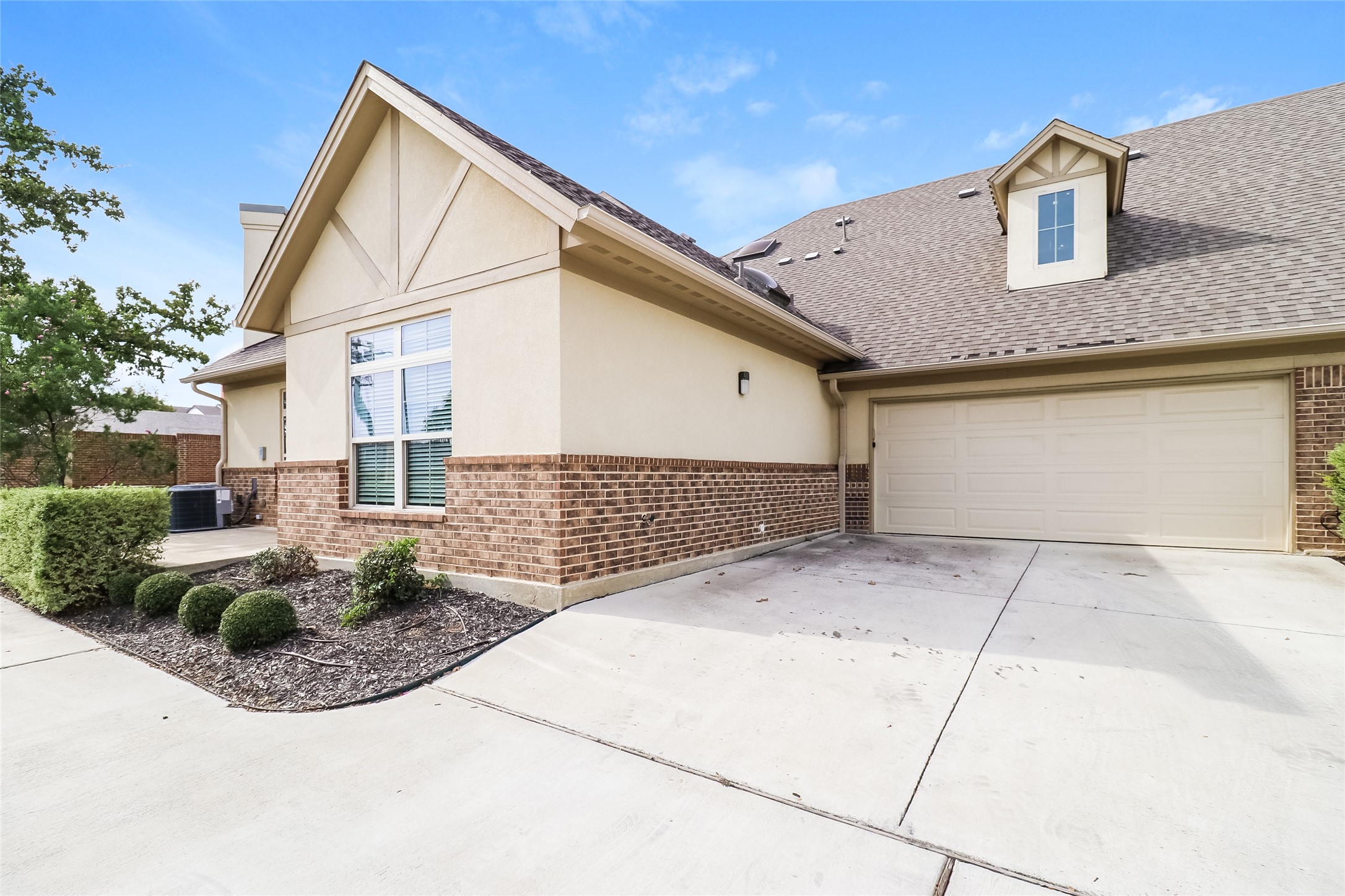 8851 Creek Run Road 504