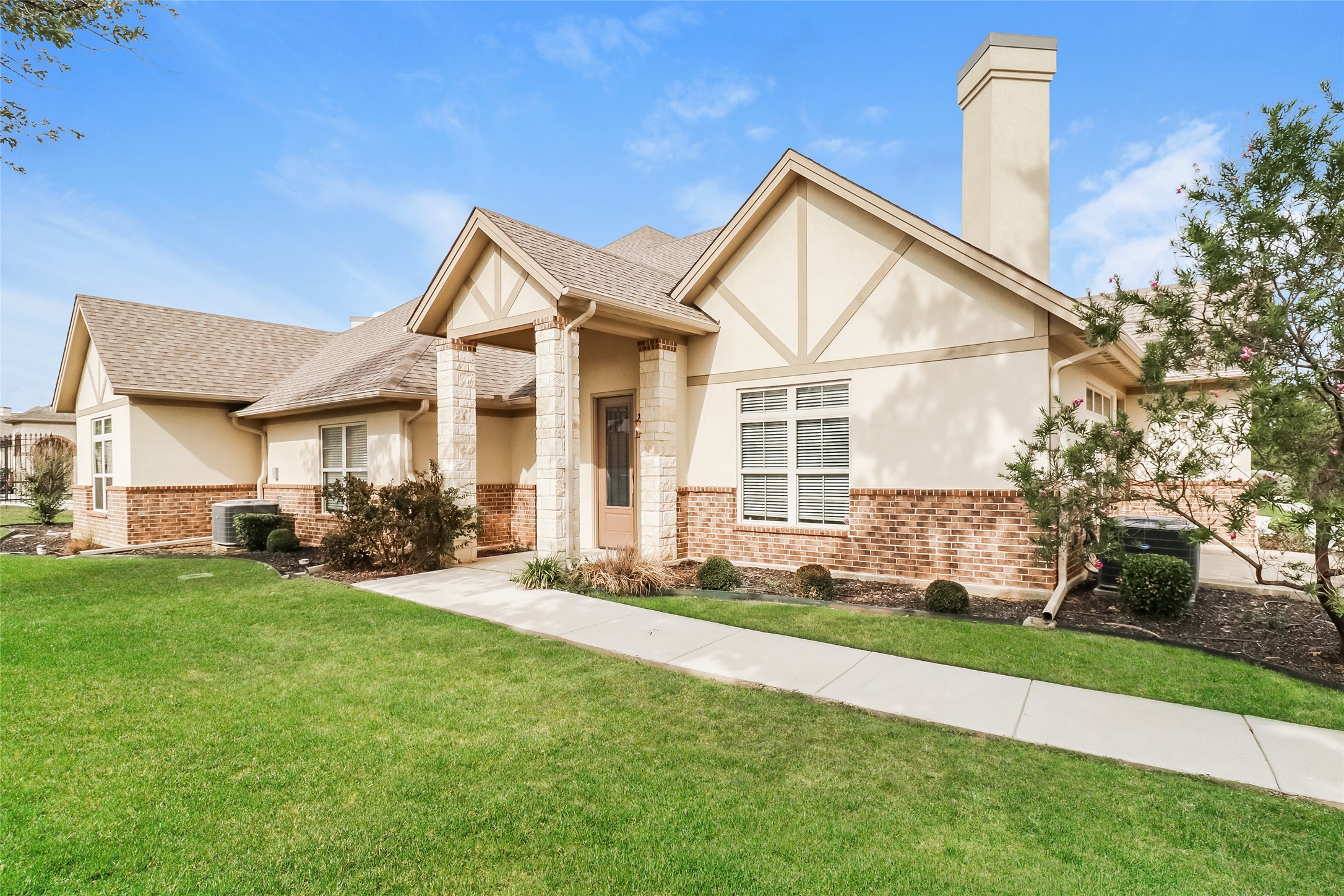 8851 Creek Run Road 504