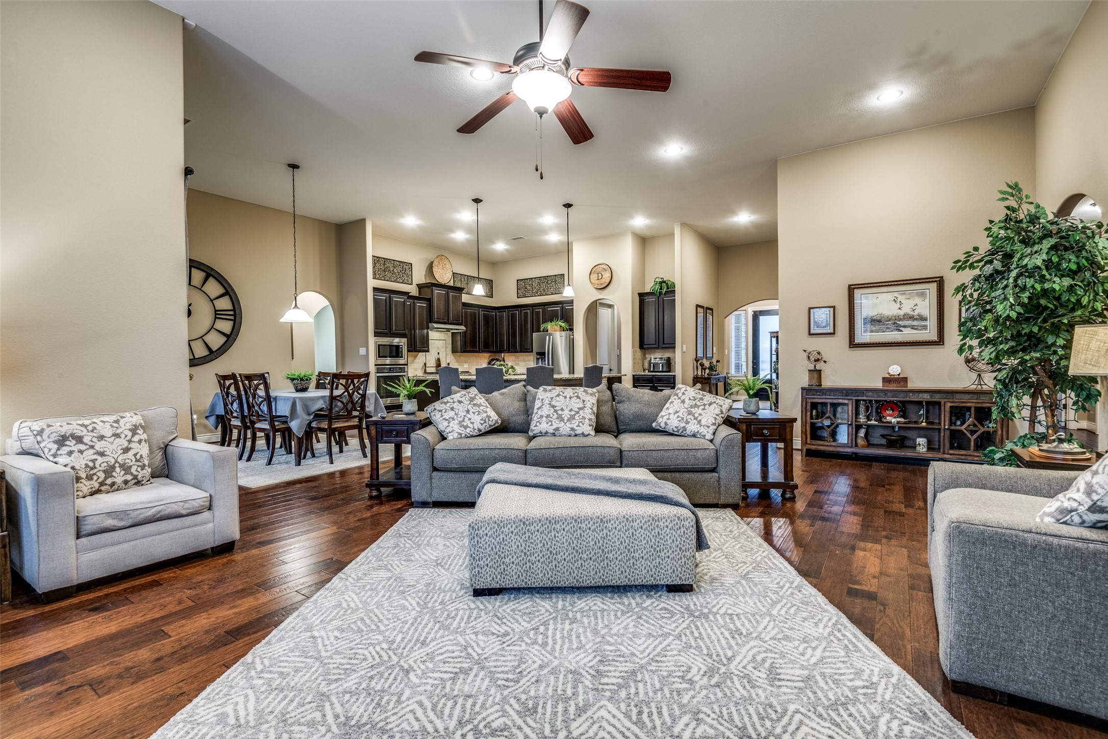 124 Spanish Oak Drive