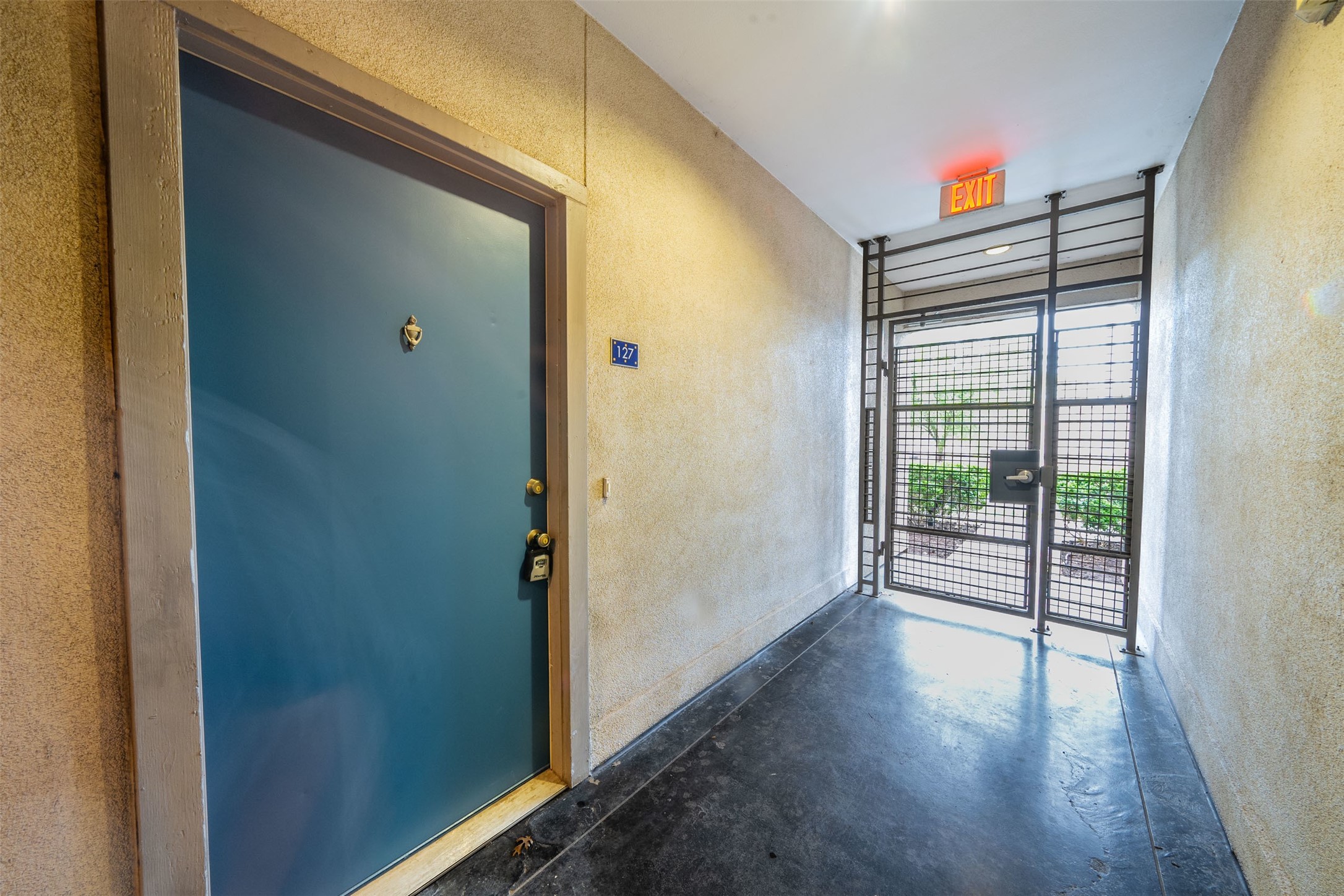 4414 Cedar Springs Road 127