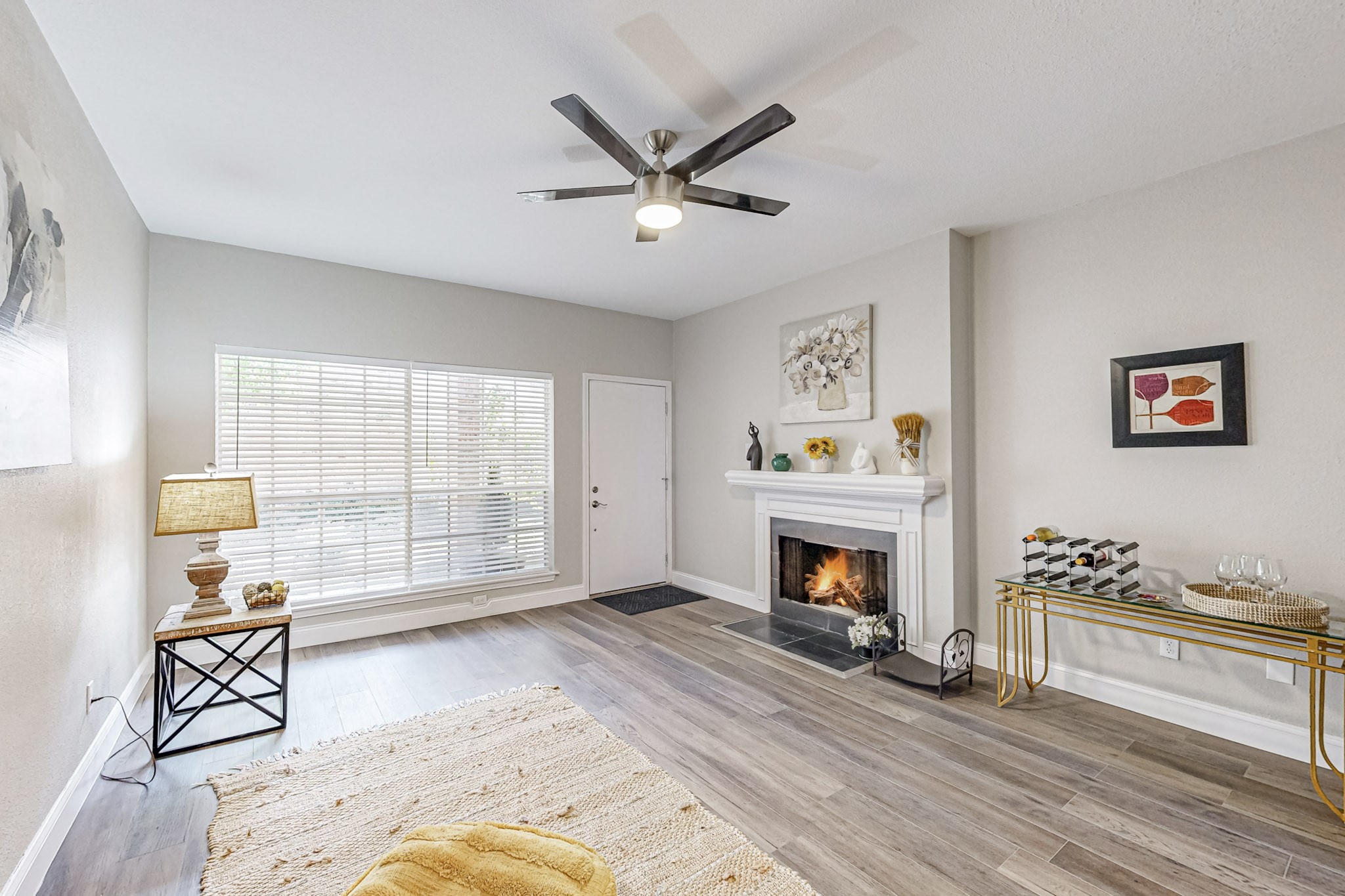 12921 Abrams Road 401