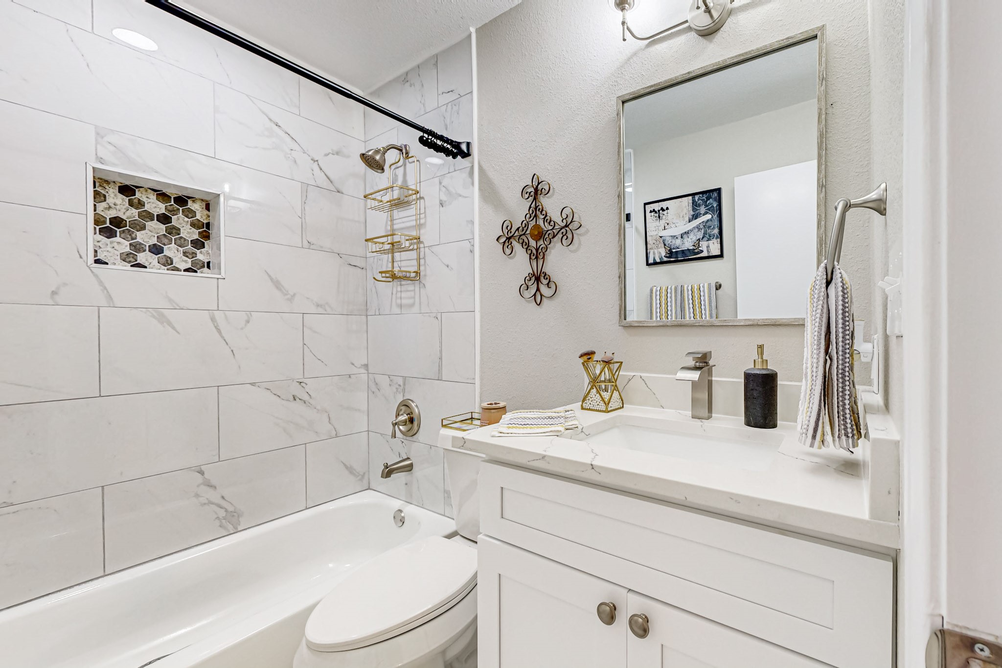 12921 Abrams Road 401