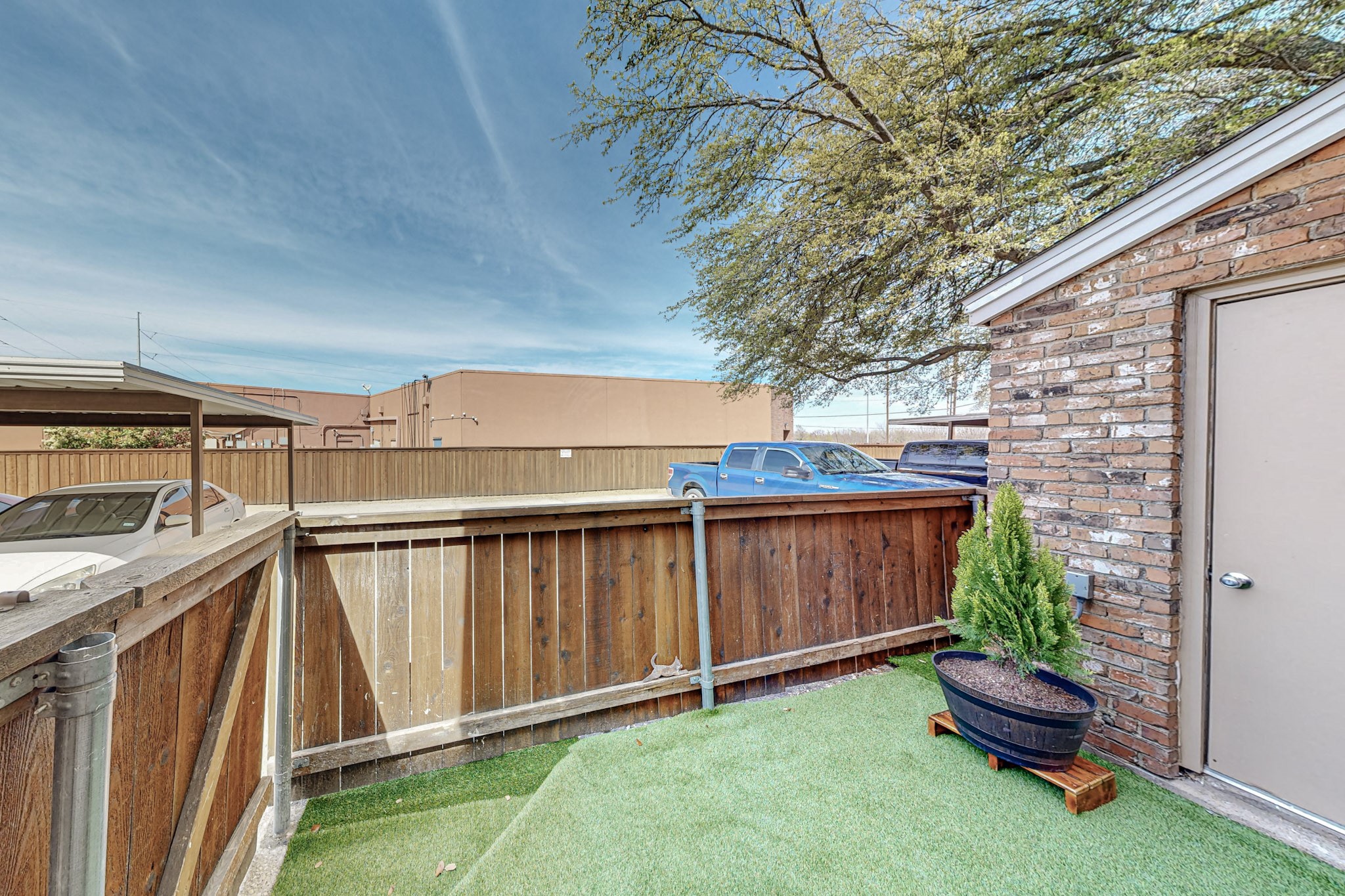 12921 Abrams Road 401