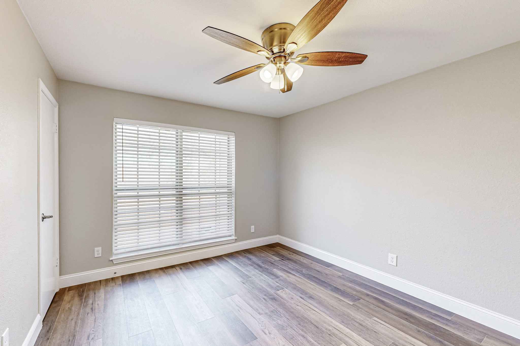 12921 Abrams Road 401