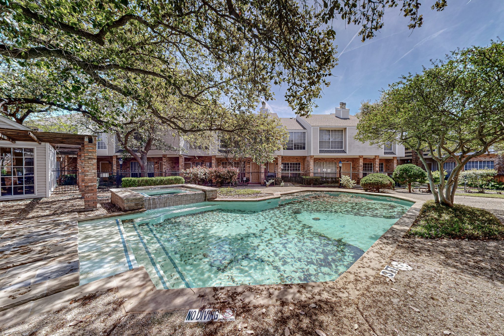 12921 Abrams Road 401