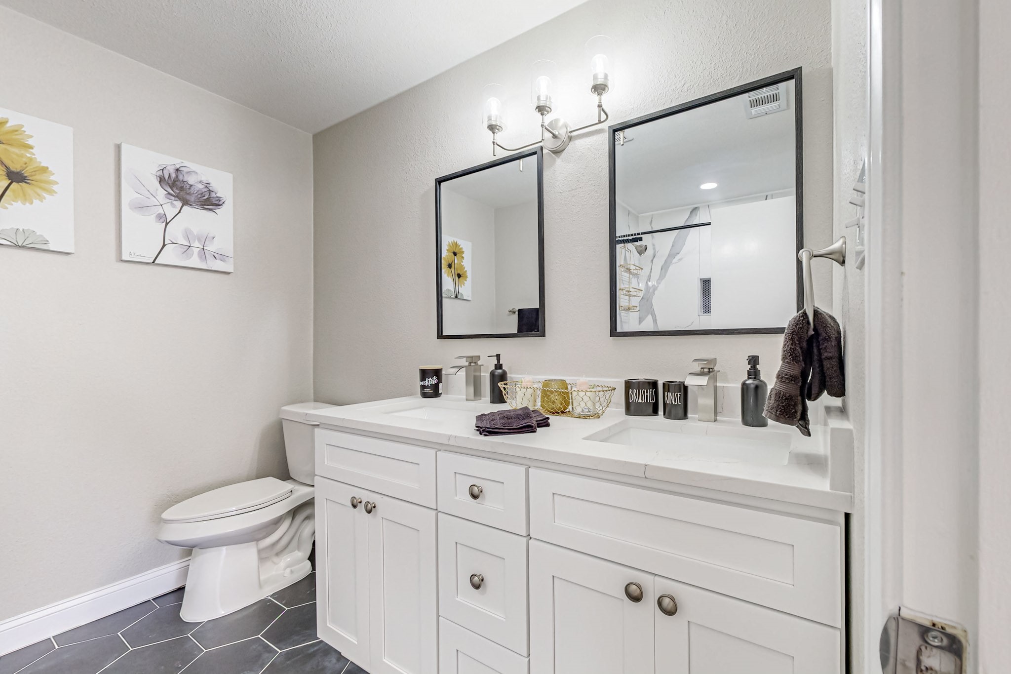 12921 Abrams Road 401