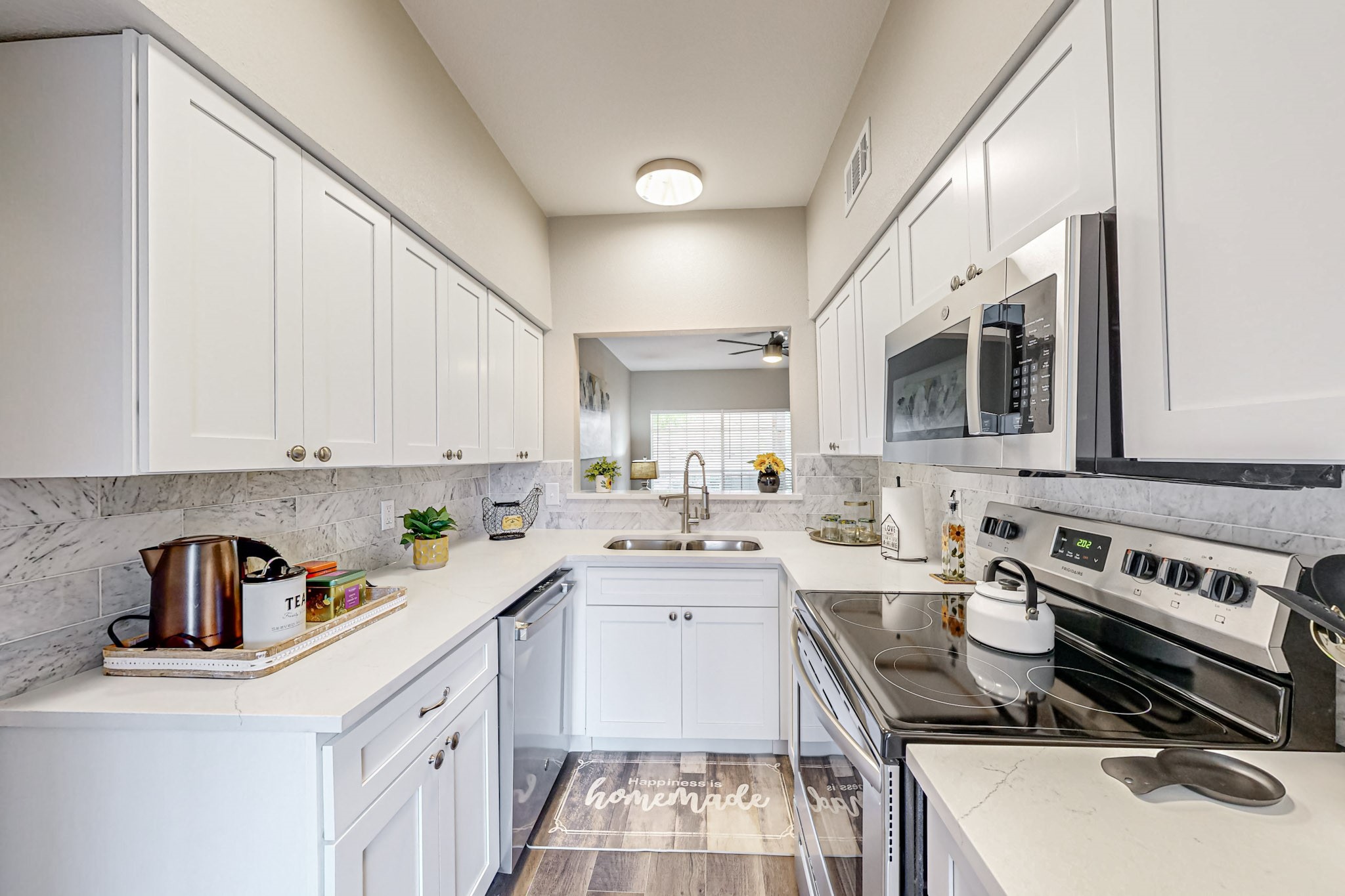 12921 Abrams Road 401