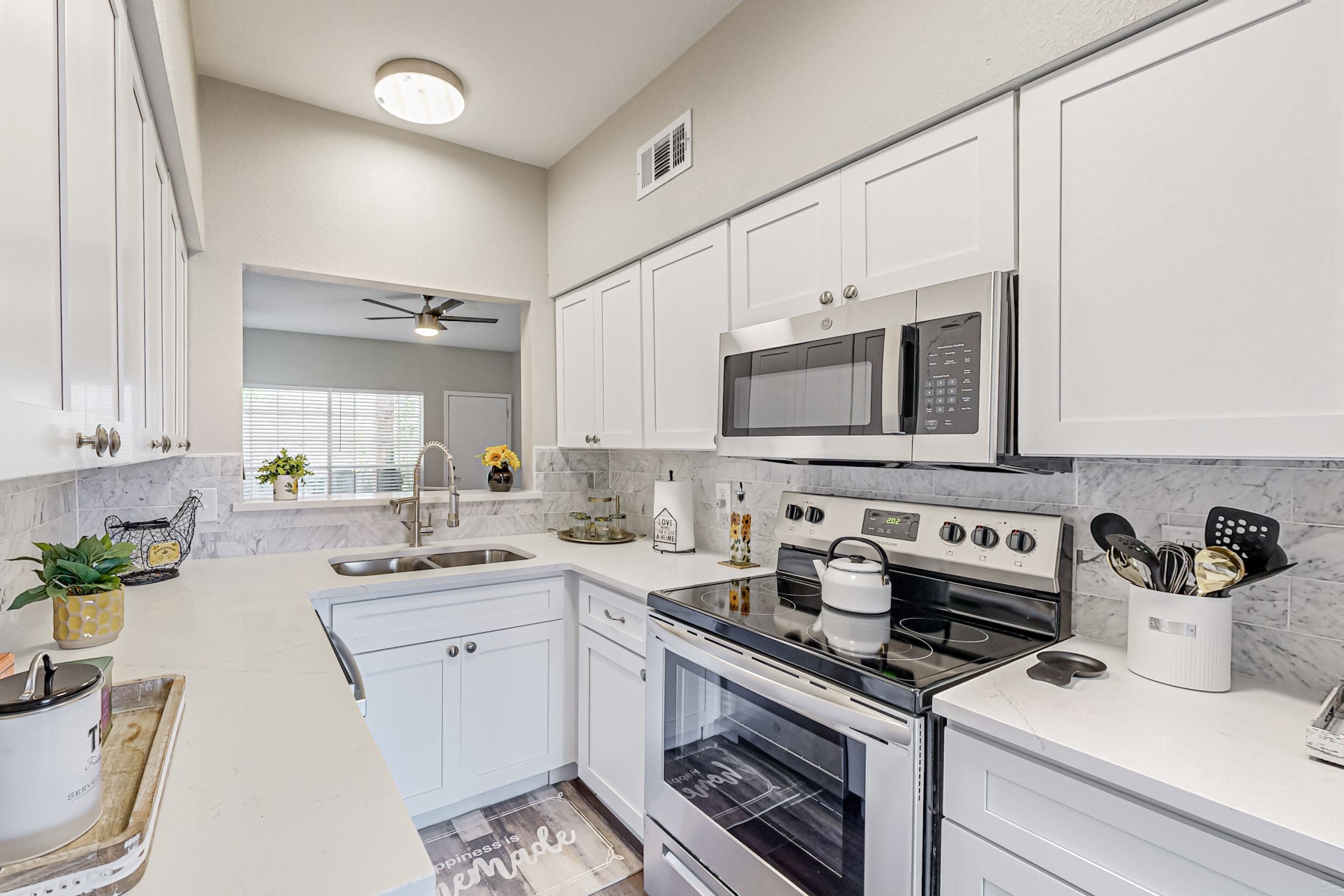 12921 Abrams Road 401