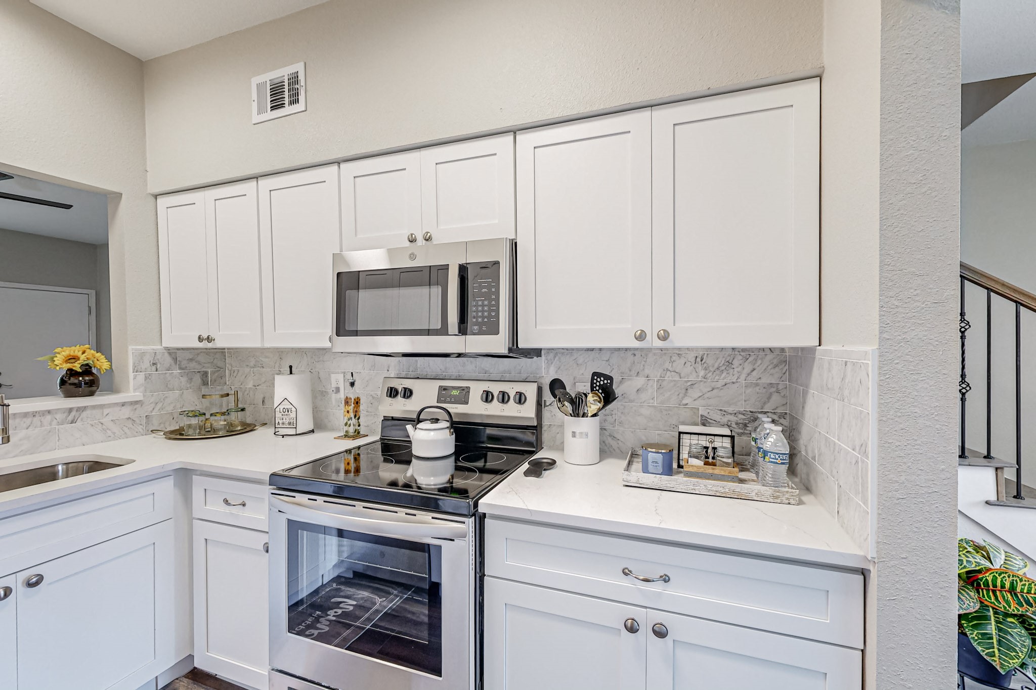 12921 Abrams Road 401