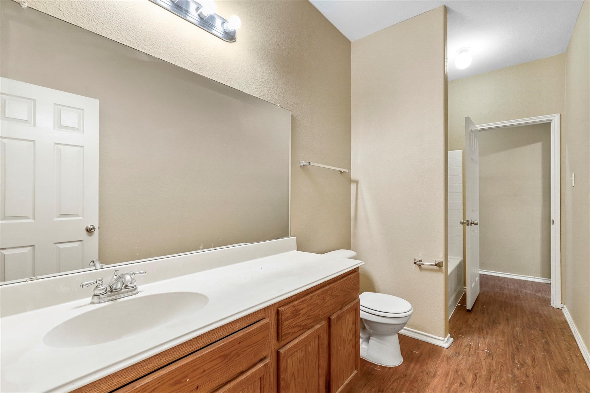 2811 Briarbrook Drive