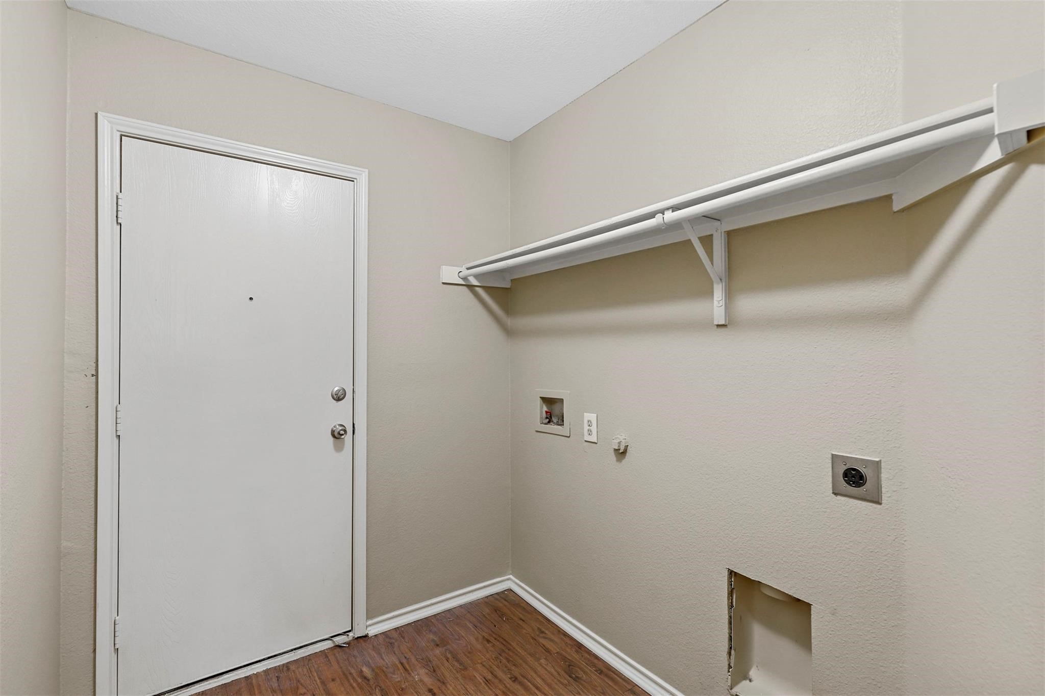 2811 Briarbrook Drive