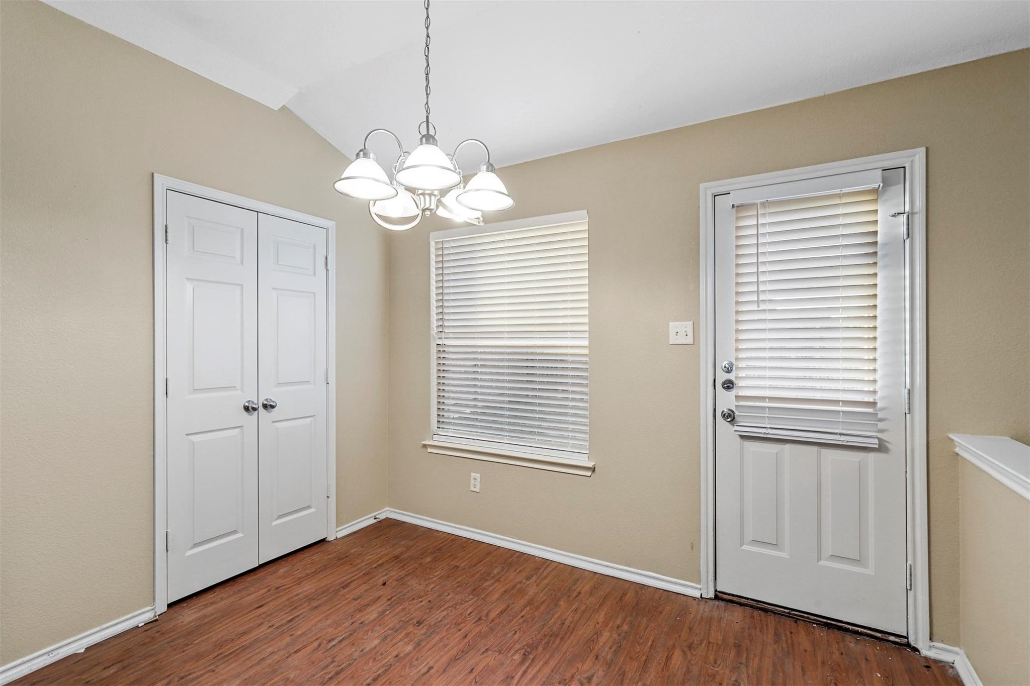 2811 Briarbrook Drive