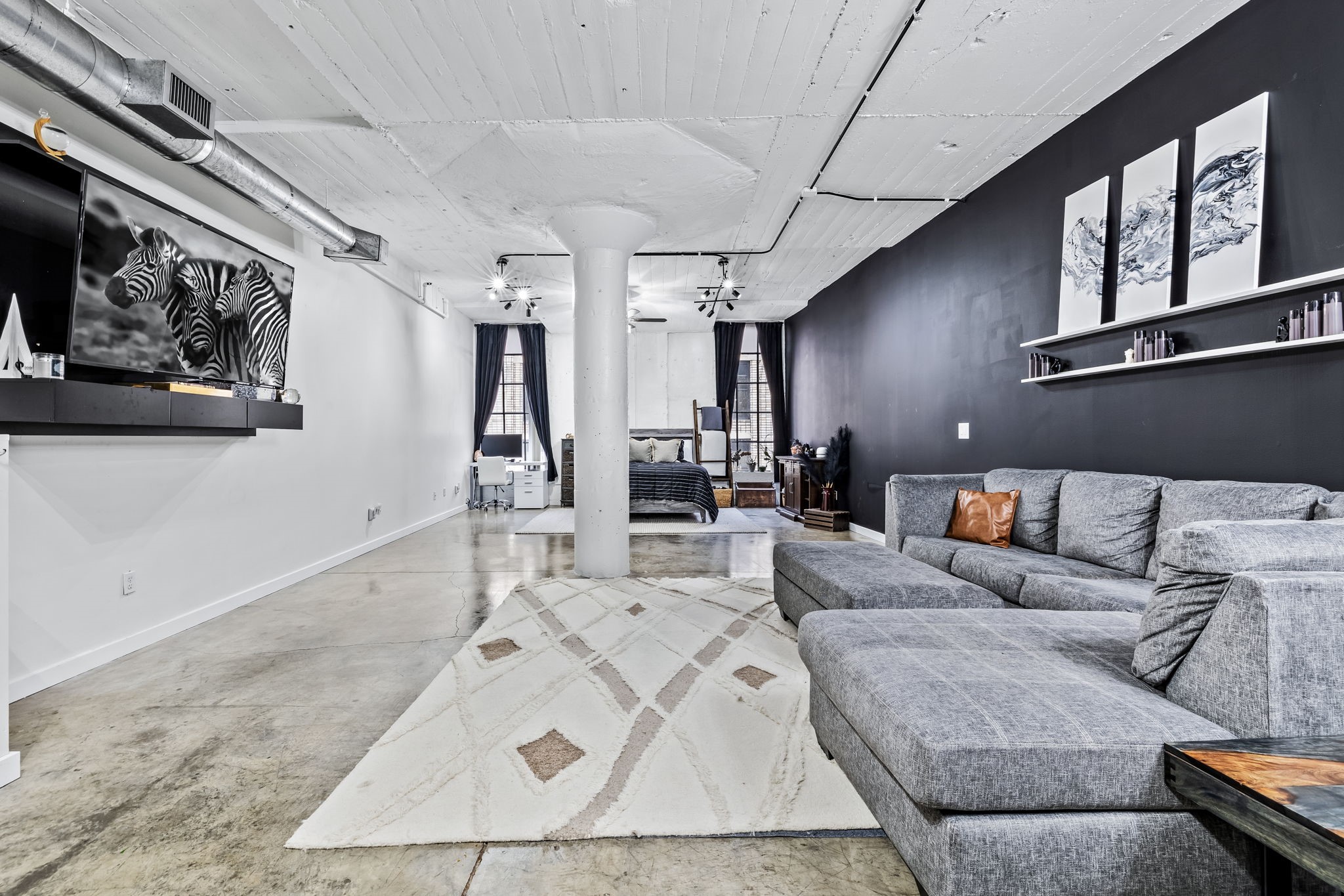 1122 Jackson Street 918