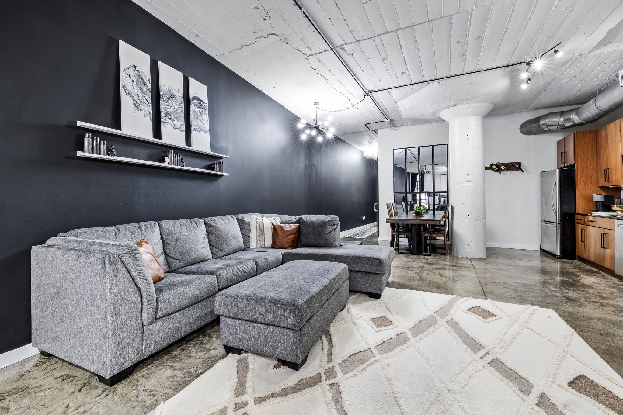 1122 Jackson Street 918