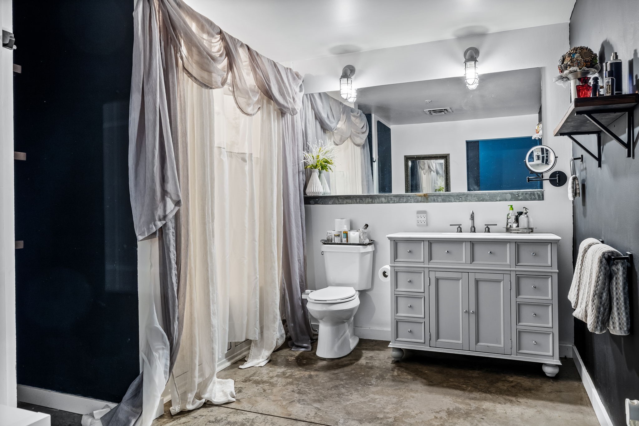 1122 Jackson Street 918