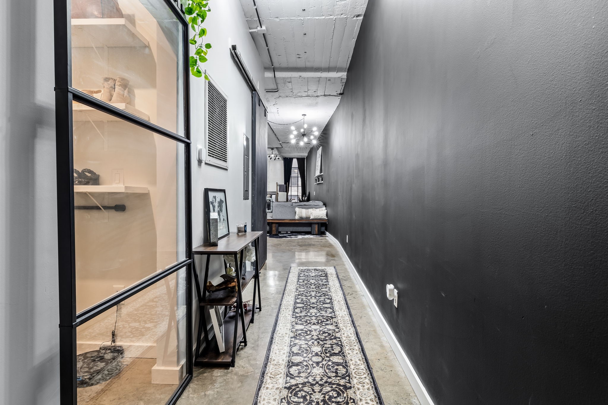 1122 Jackson Street 918