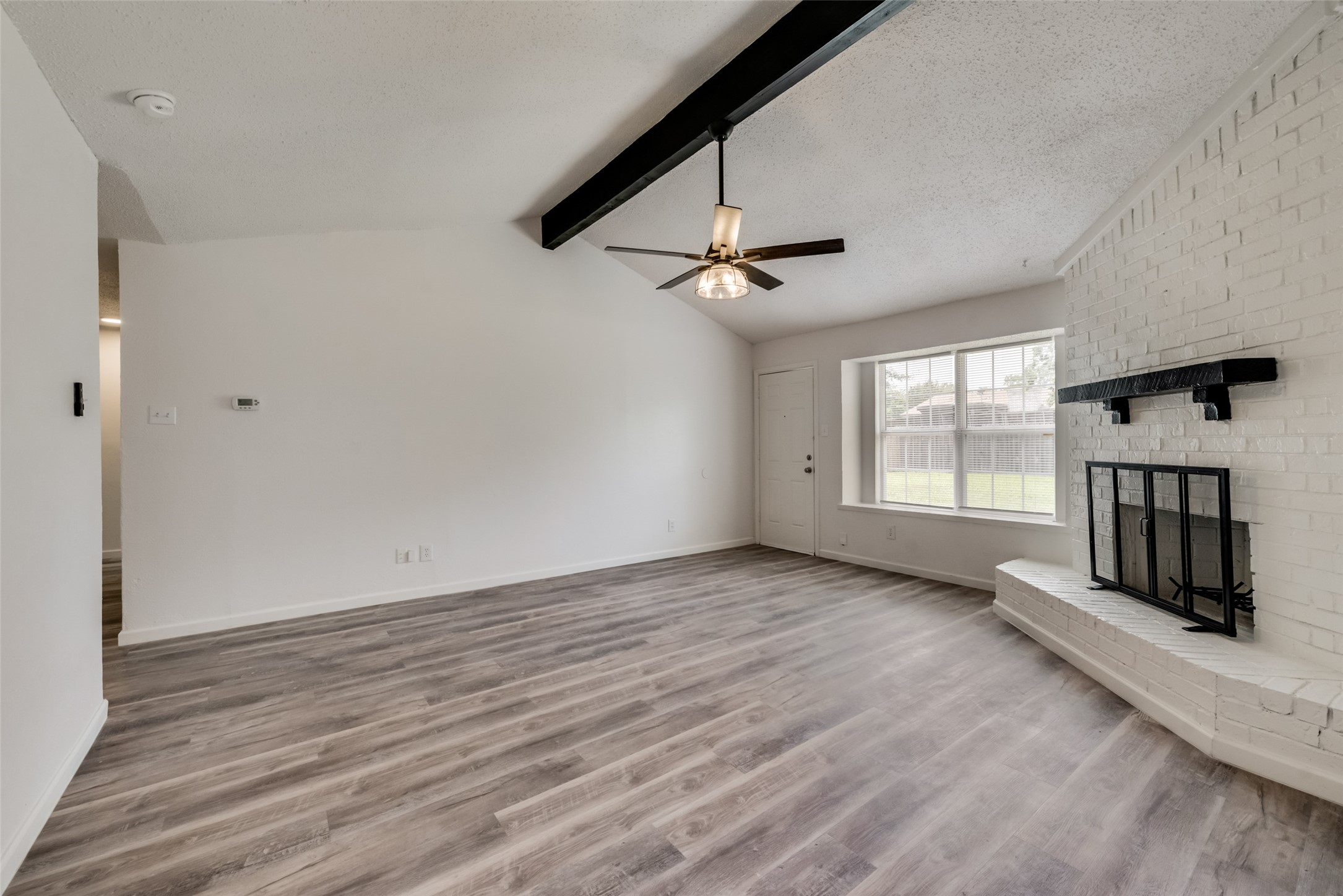 1607 Roundrock Trail