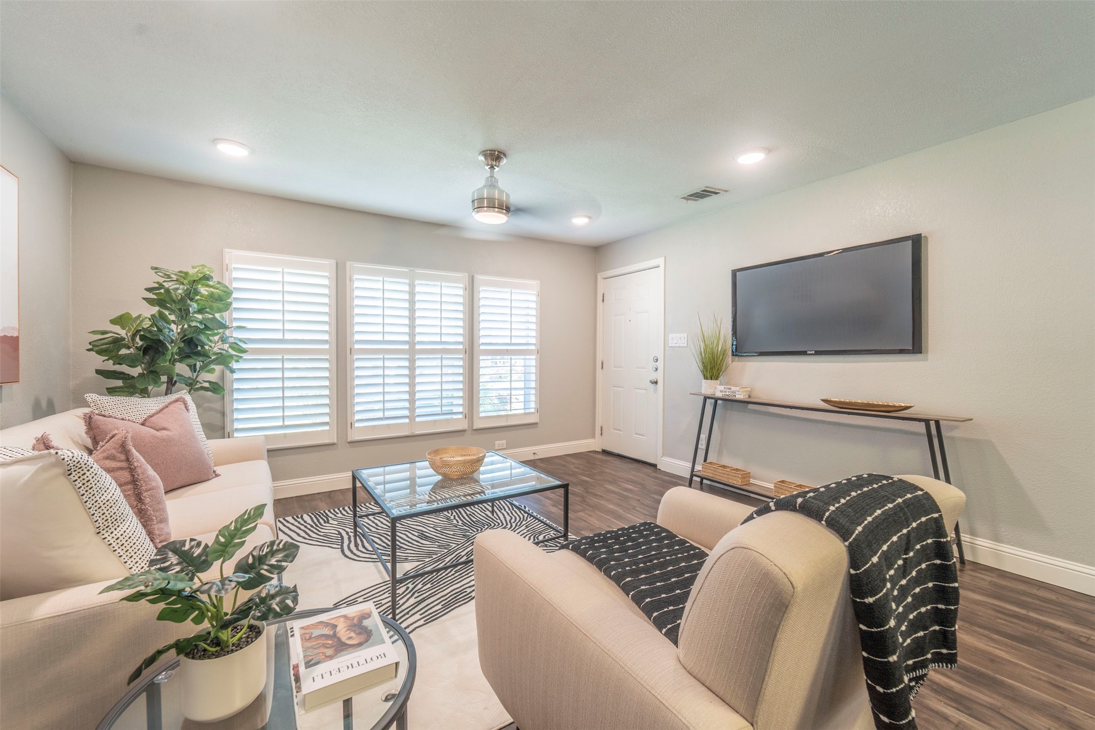 2530 Kingston Street