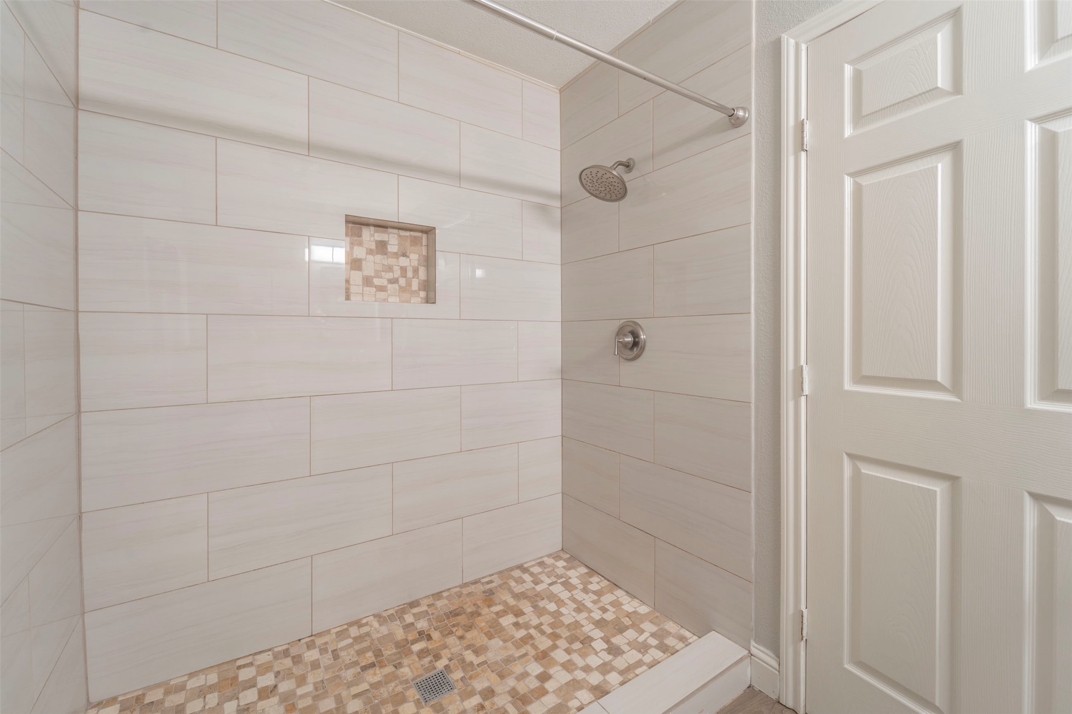 2530 Kingston Street