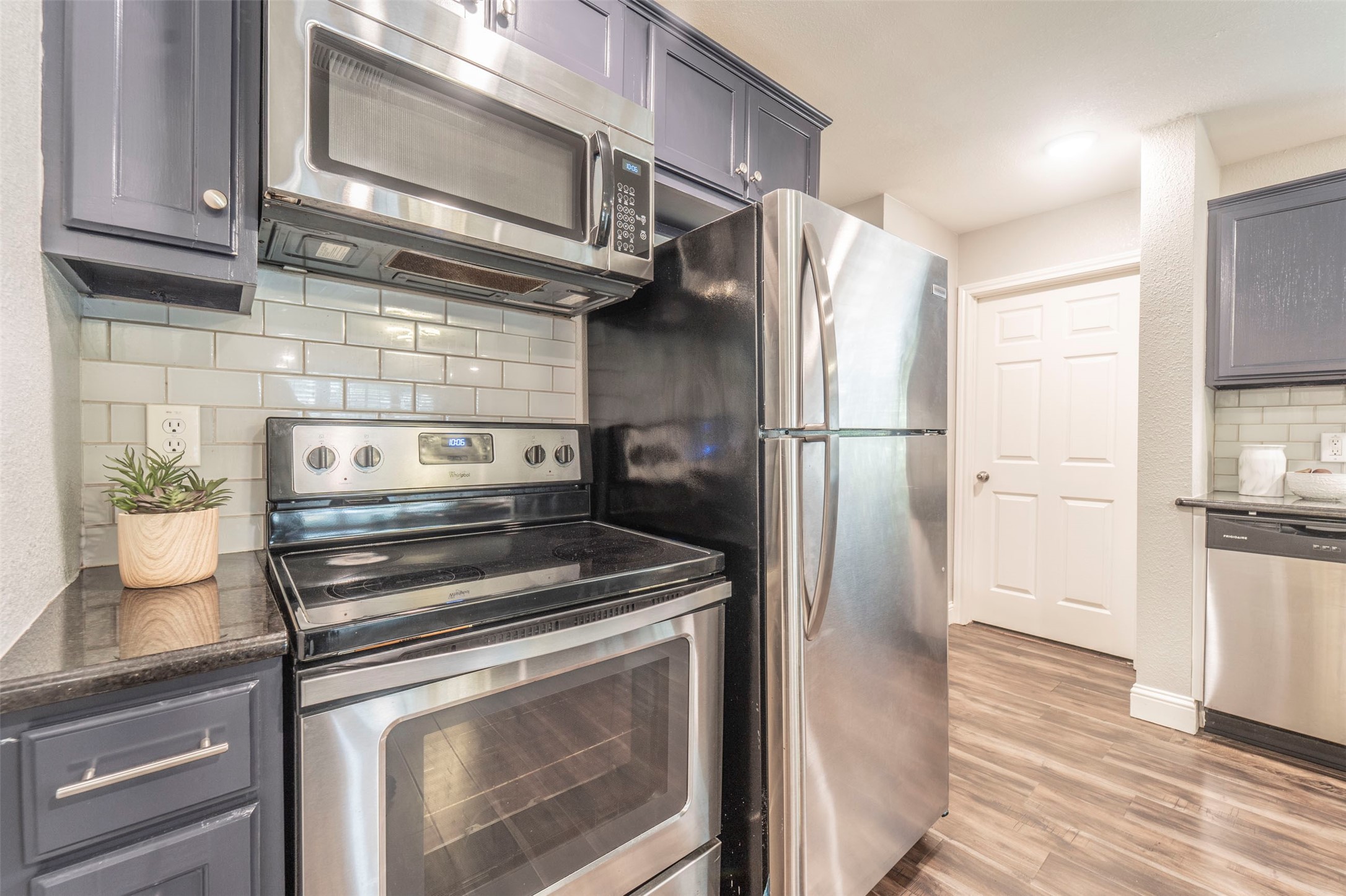 2530 Kingston Street