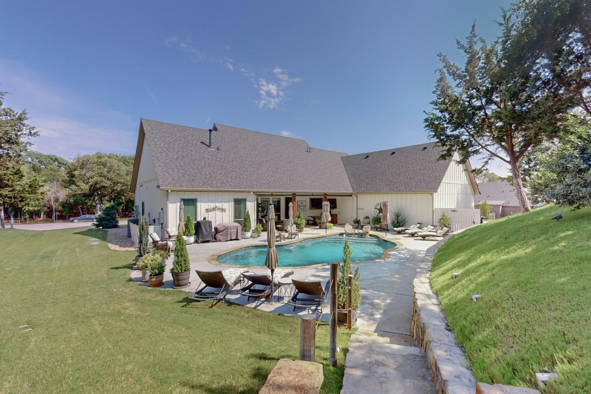 547 Echo Glade Court