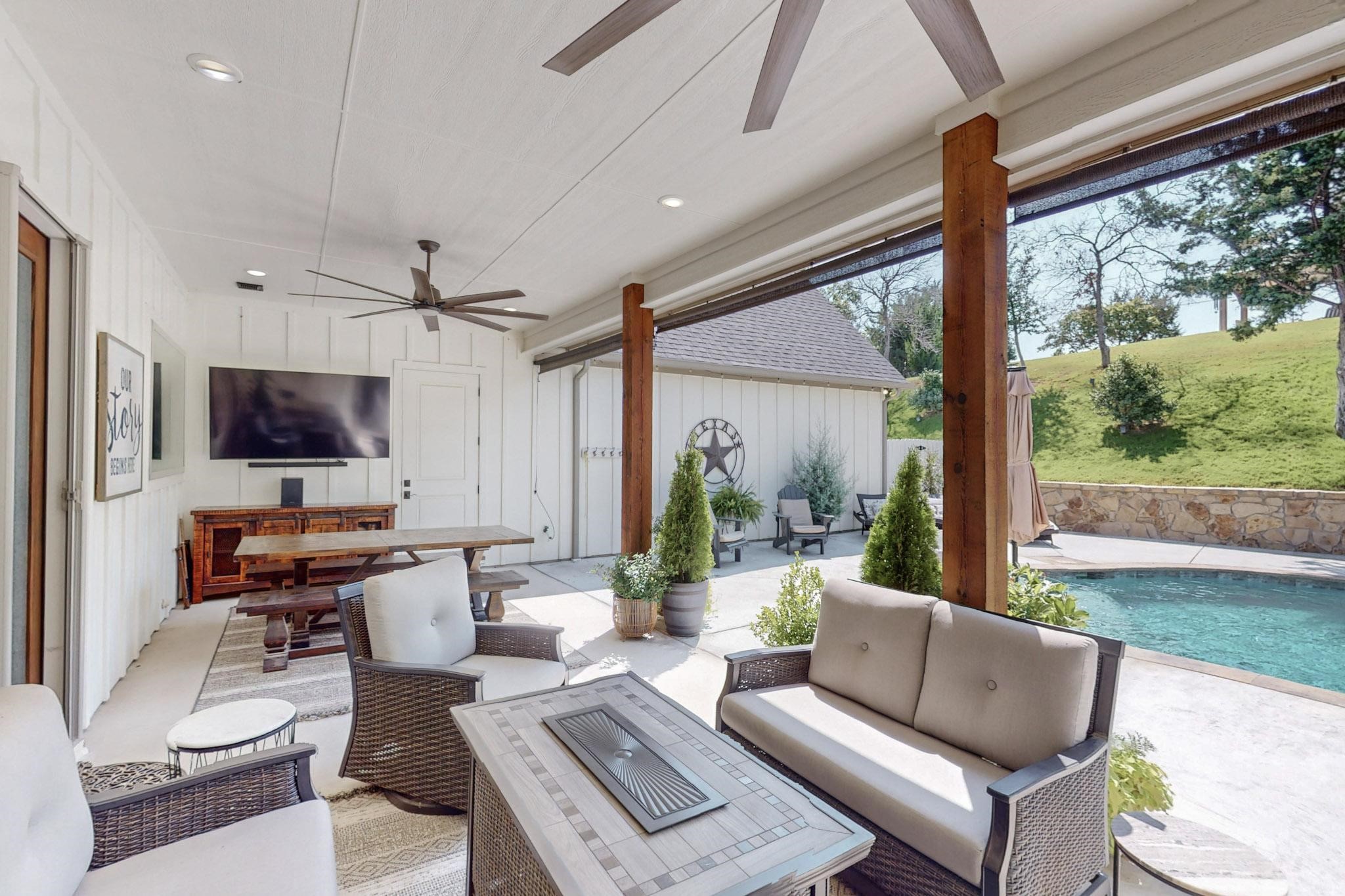 547 Echo Glade Court