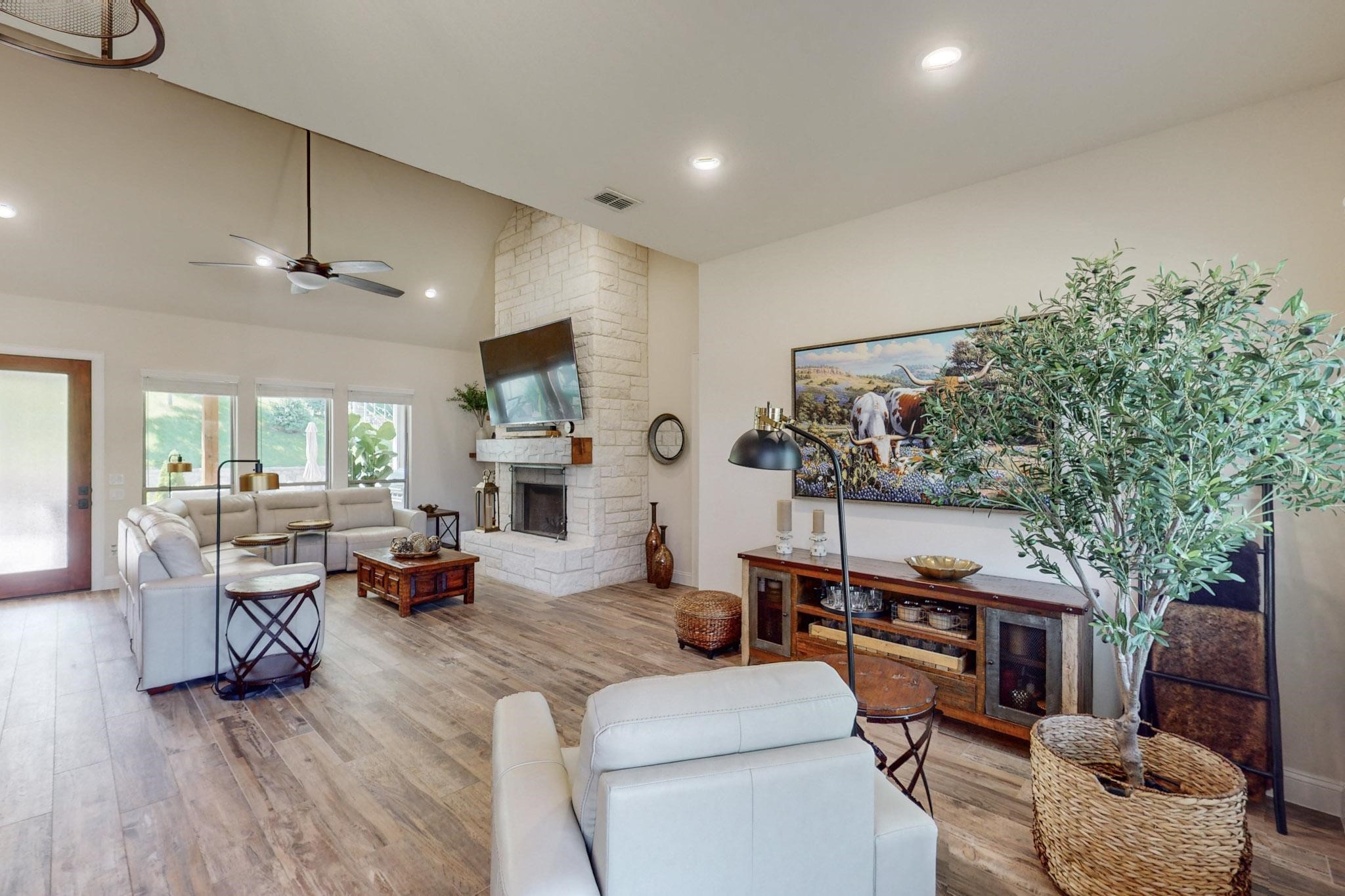 547 Echo Glade Court