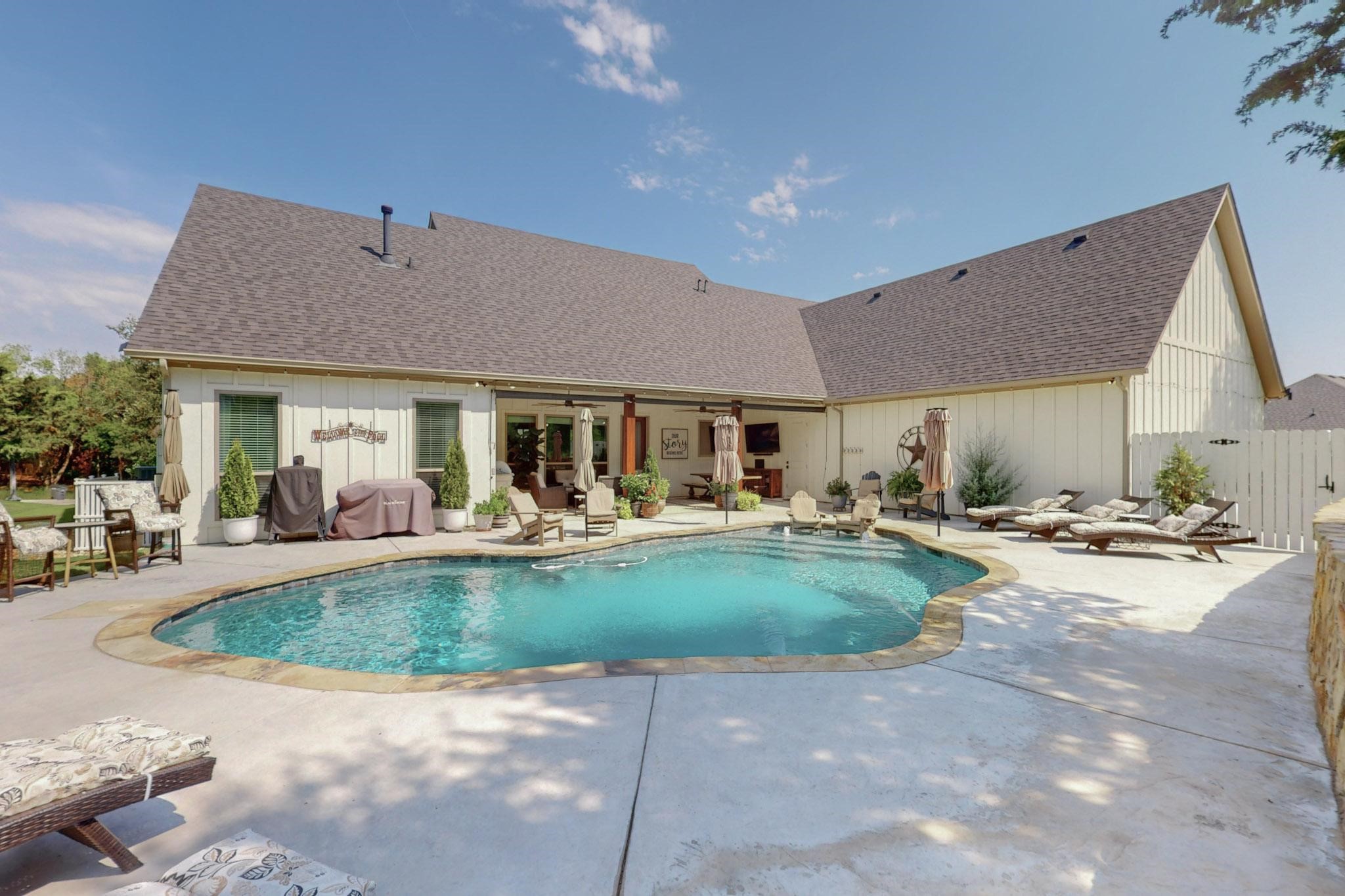 547 Echo Glade Court