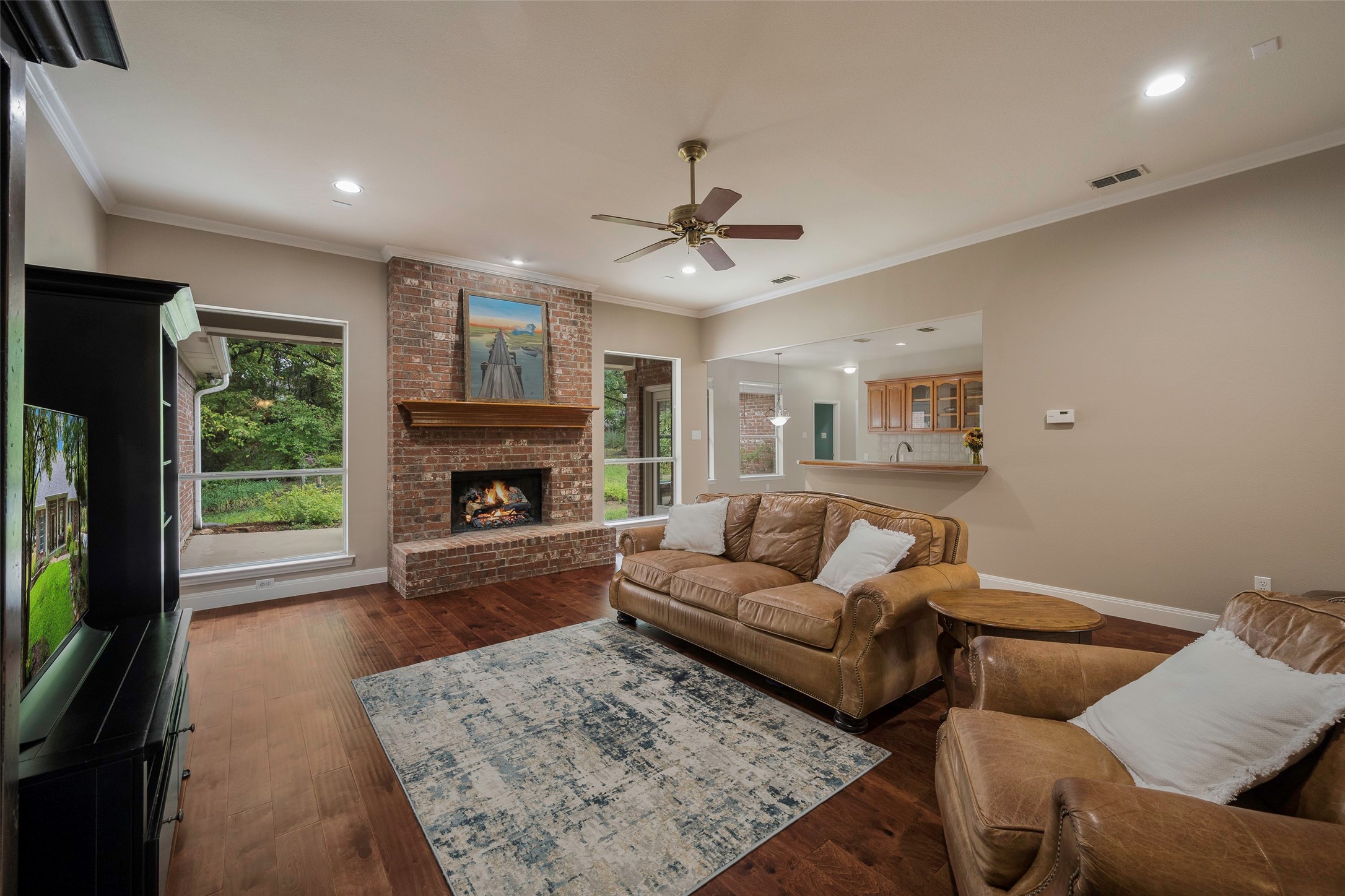 5202 Lake Forest Drive