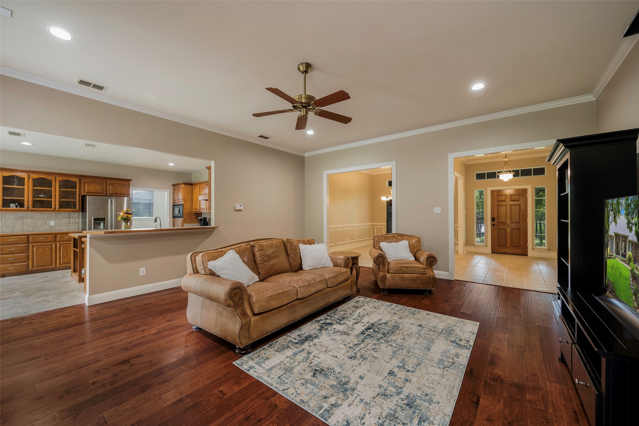 5202 Lake Forest Drive